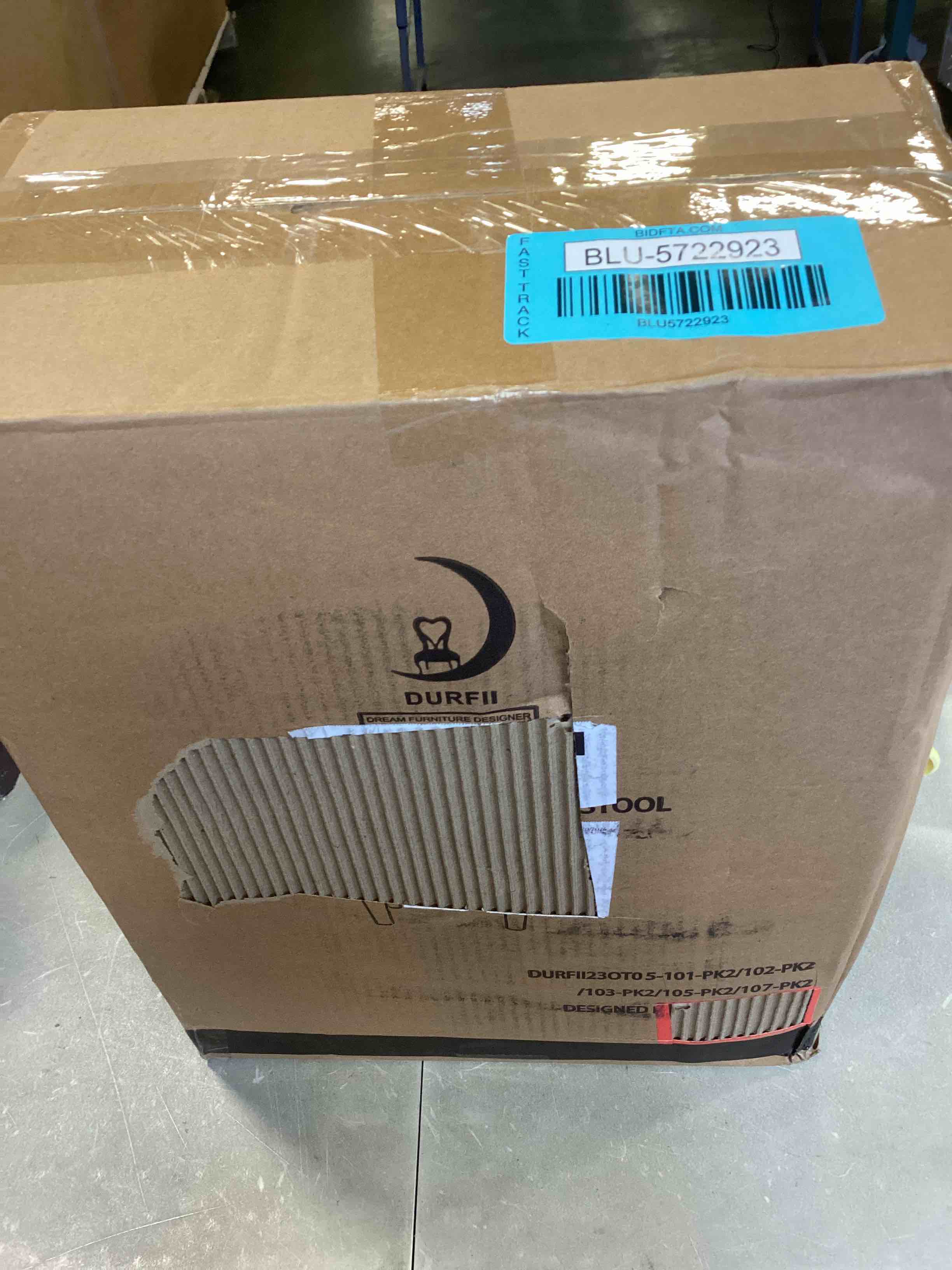 https://s3.amazonaws.com/lotting-images-prod/bidfta/BLU5722923_1715349266180.jpeg