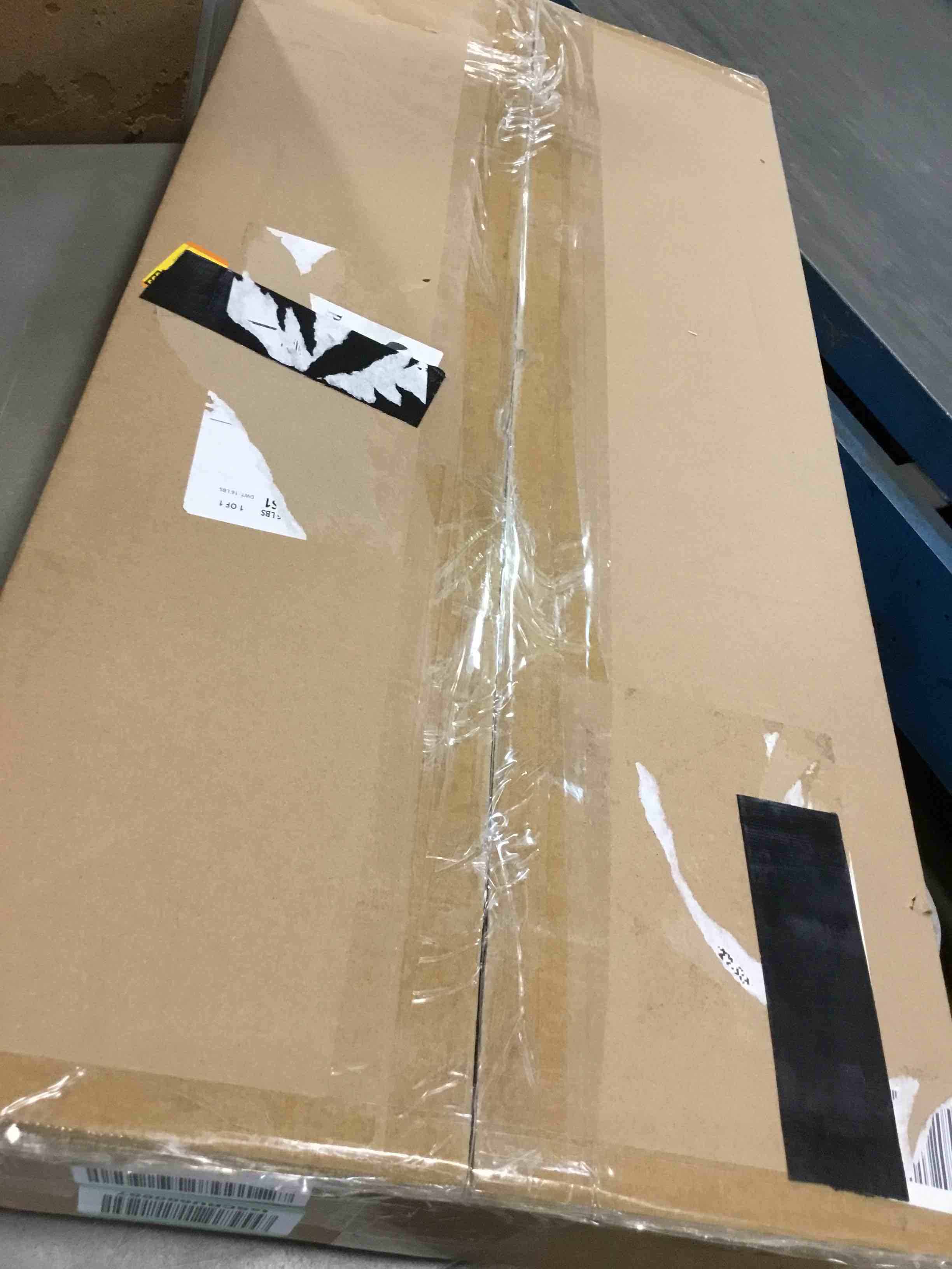 https://s3.amazonaws.com/lotting-images-prod/bidfta/BLU5722953_1714587818193.jpeg