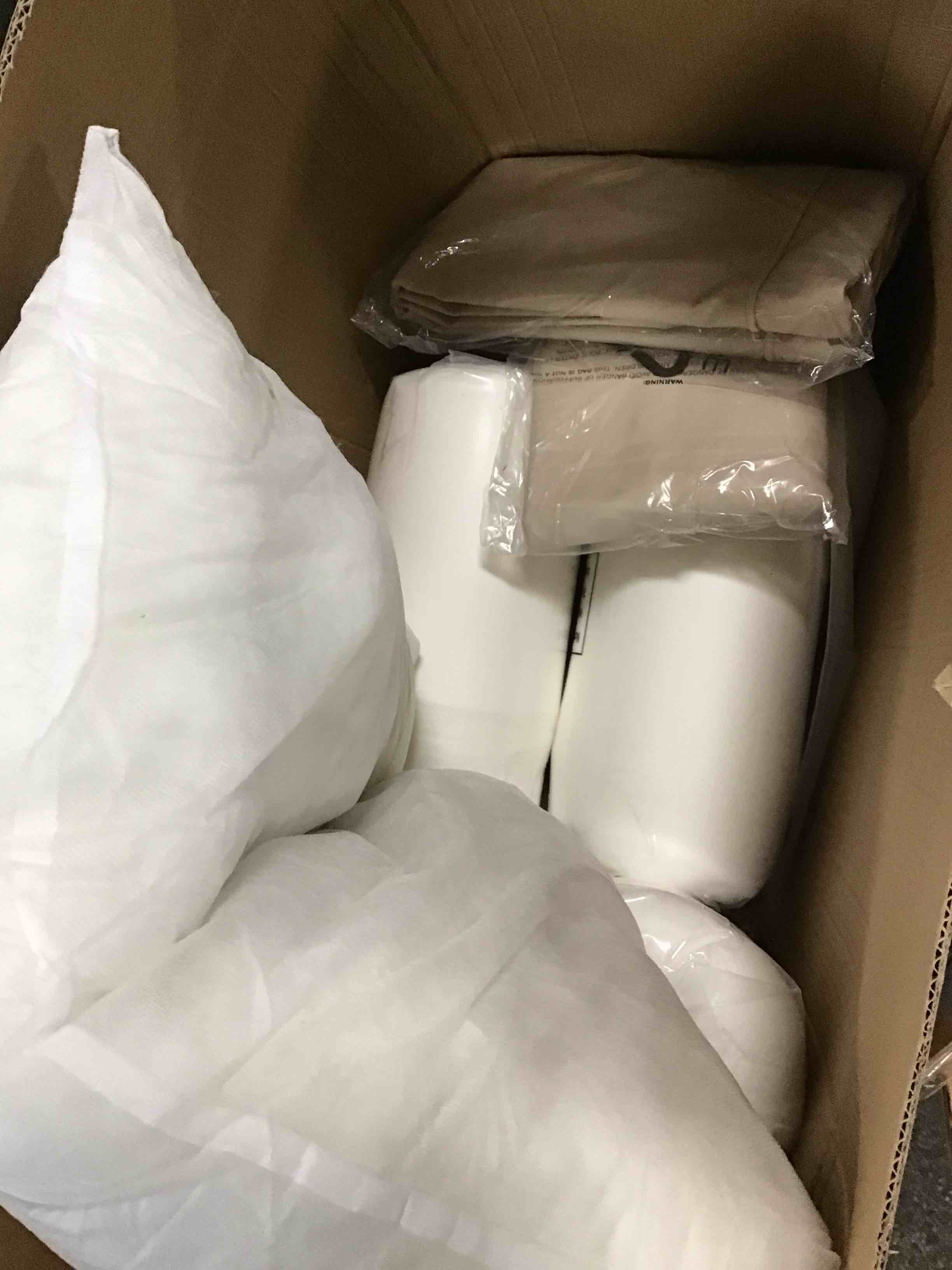 https://s3.amazonaws.com/lotting-images-prod/bidfta/BLU5723490_1714766350374.jpeg