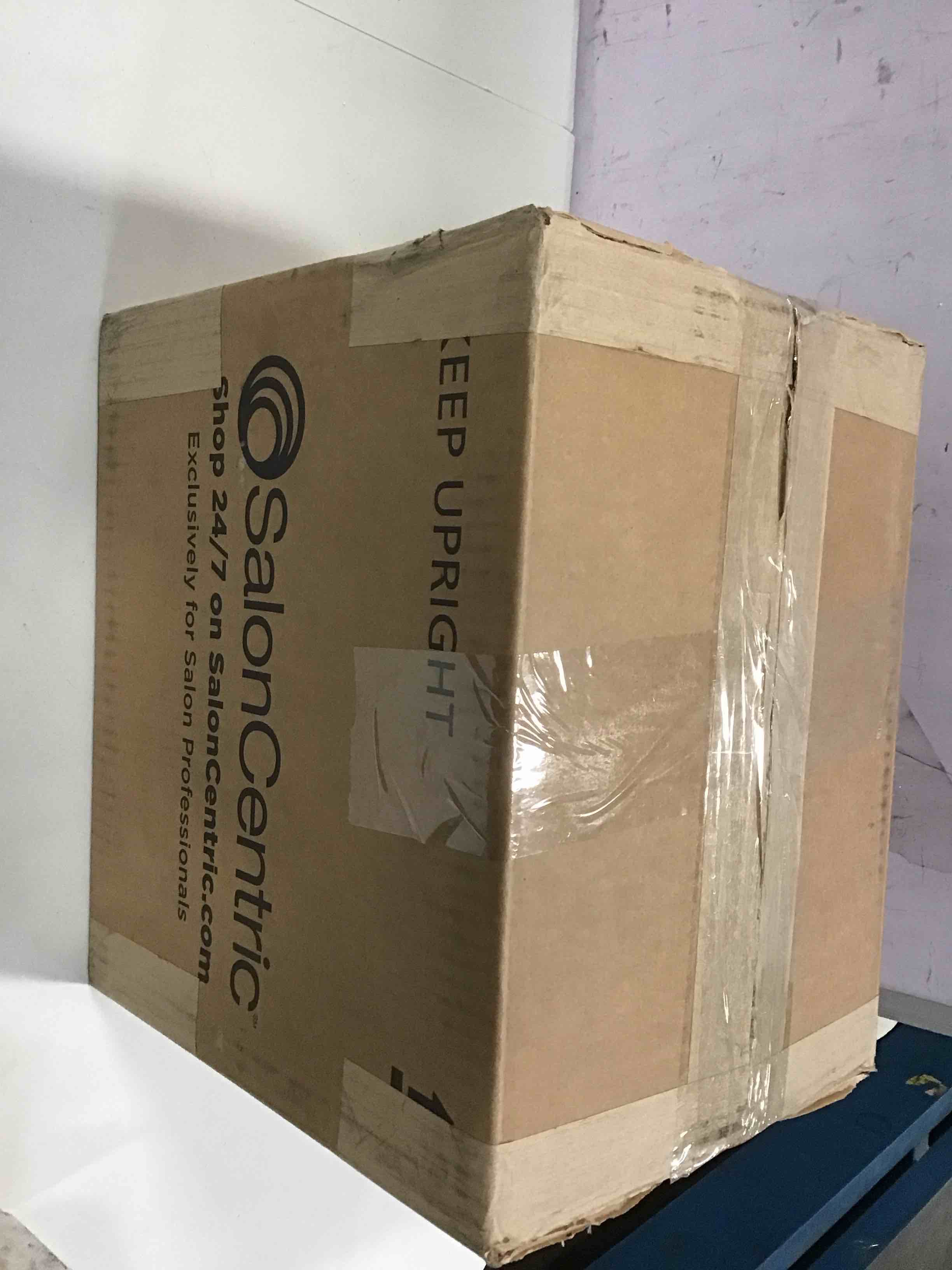 https://s3.amazonaws.com/lotting-images-prod/bidfta/BLU5723513_1714822003313.jpeg