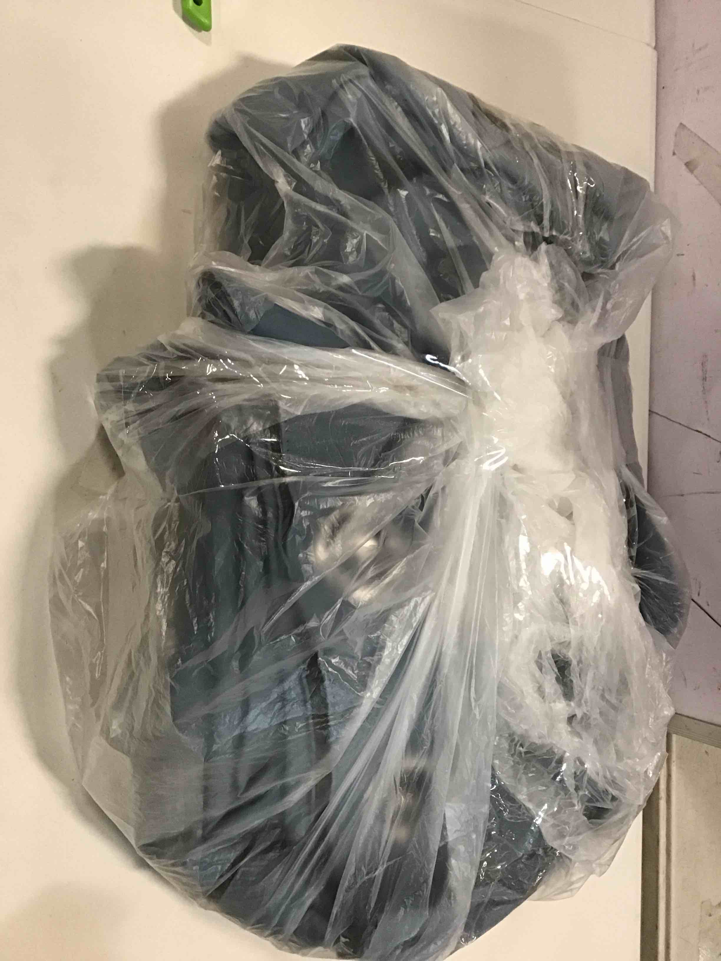 https://s3.amazonaws.com/lotting-images-prod/bidfta/BLU5723585_1714831147295.jpeg