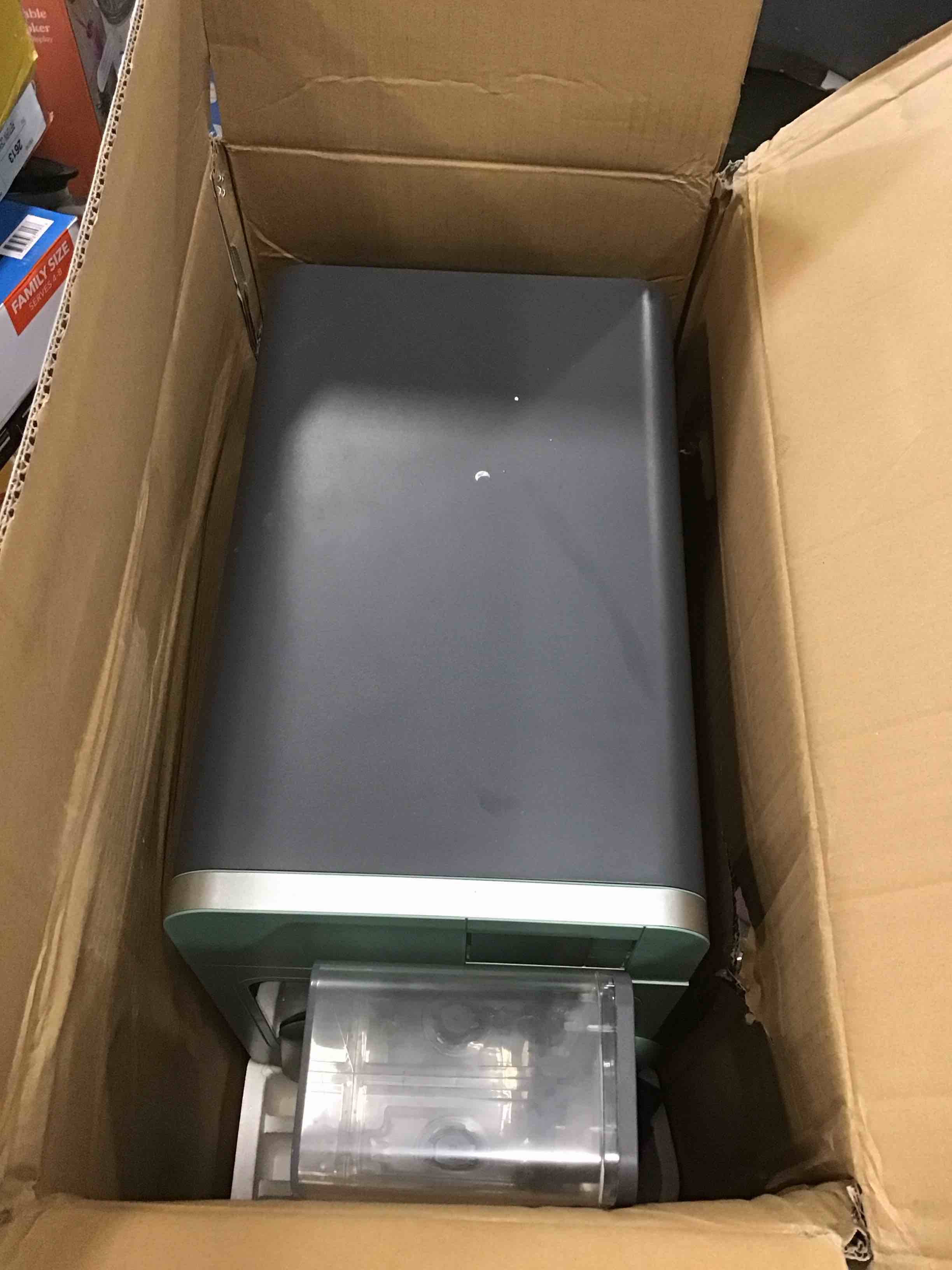 https://s3.amazonaws.com/lotting-images-prod/bidfta/BLU5723868_1715179402376.jpeg