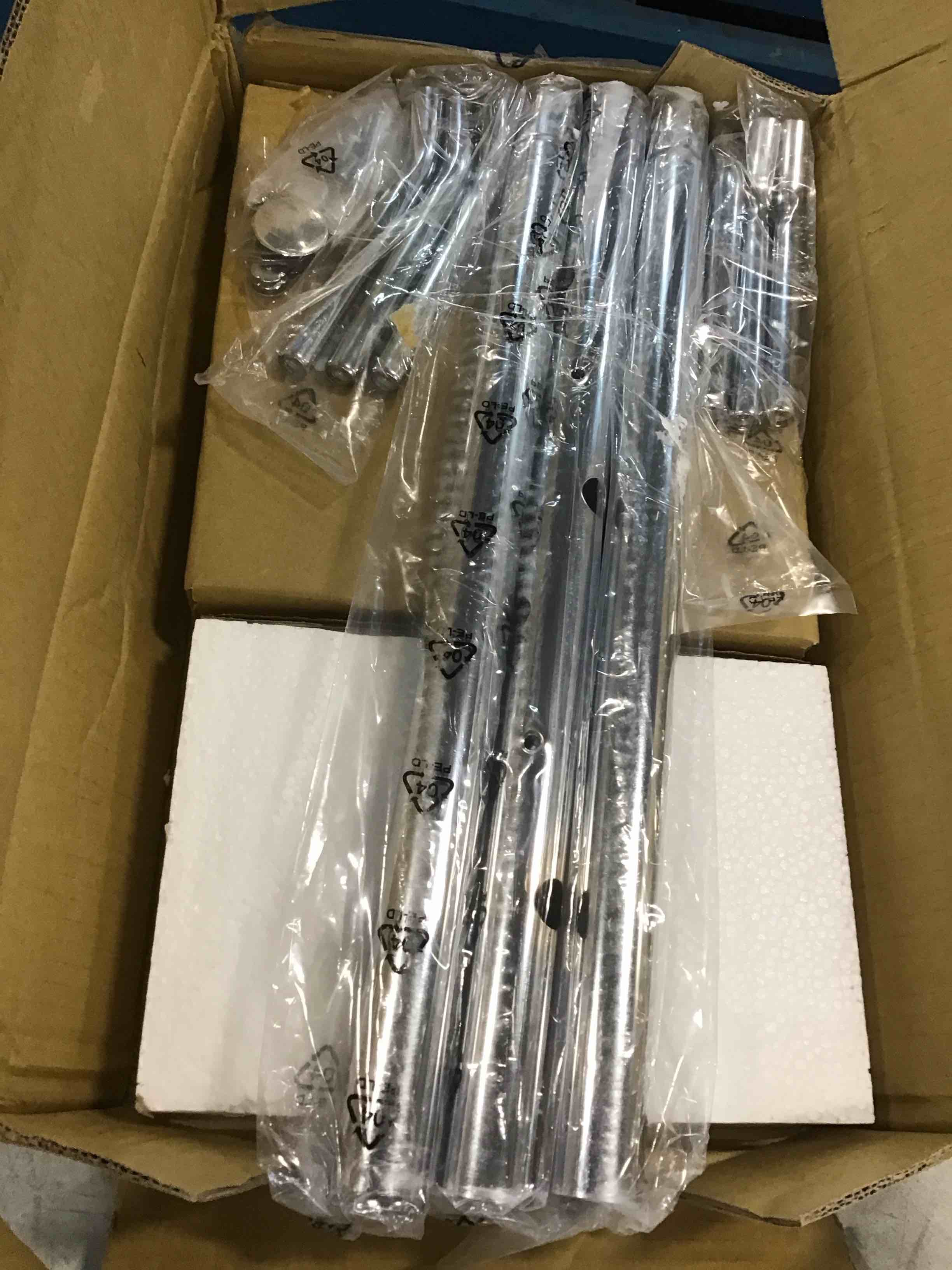 https://s3.amazonaws.com/lotting-images-prod/bidfta/BLU5724209_1715276224455.jpeg