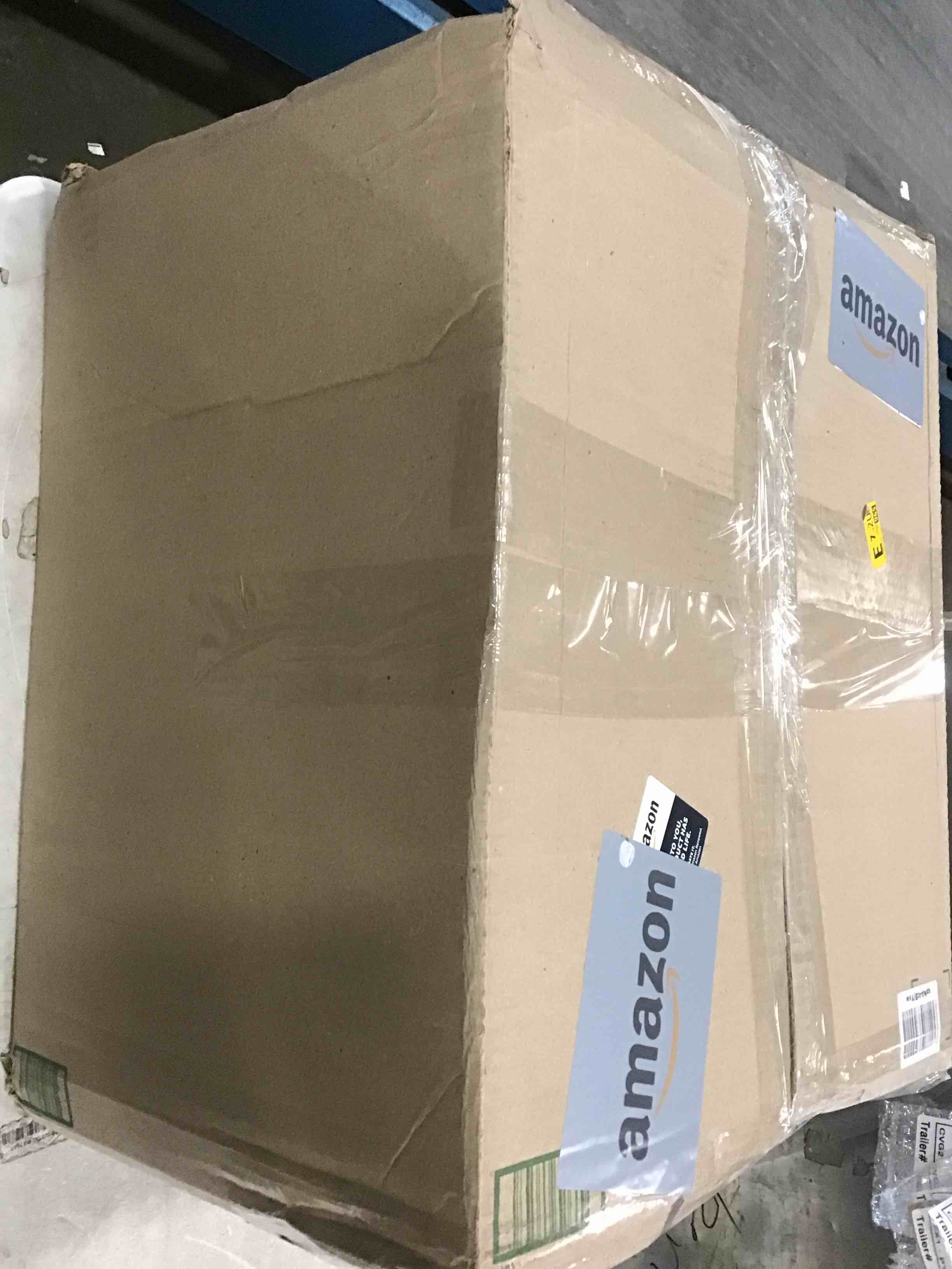 https://s3.amazonaws.com/lotting-images-prod/bidfta/BLU5724241_1715279301348.jpeg