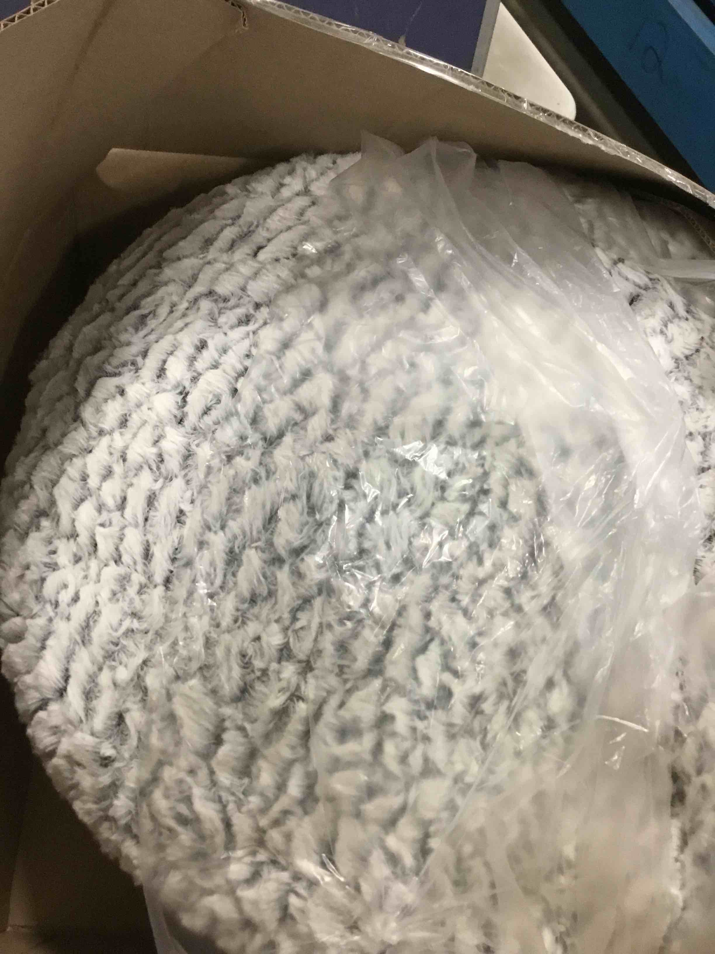 https://s3.amazonaws.com/lotting-images-prod/bidfta/BLU5724505_1714735496355.jpeg