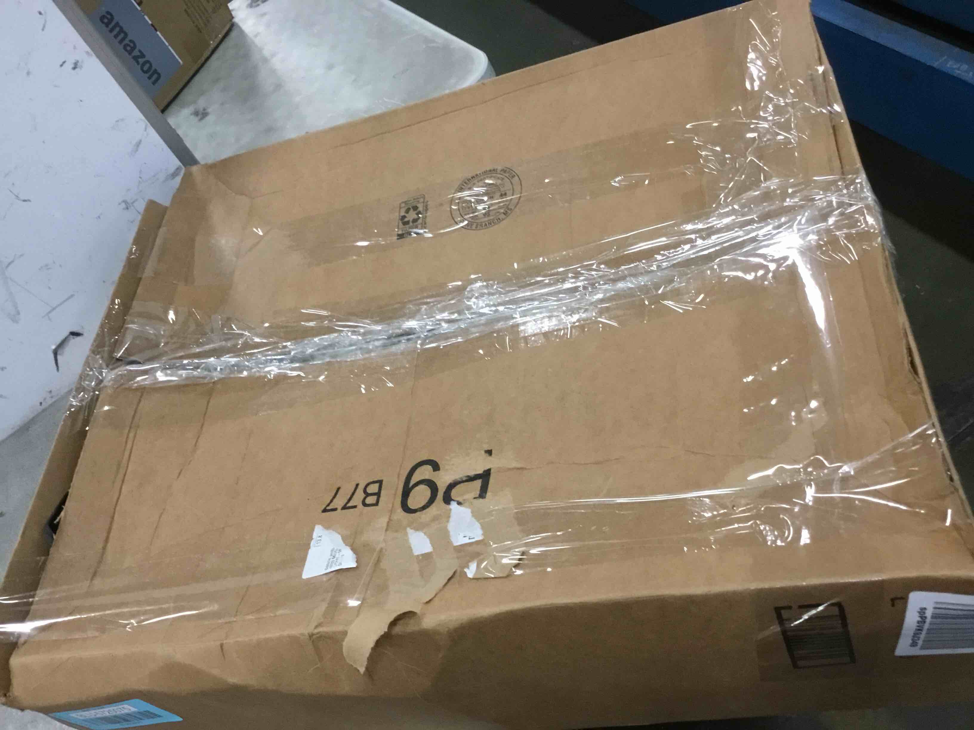 https://s3.amazonaws.com/lotting-images-prod/bidfta/BLU5725075_1715081556942.jpeg