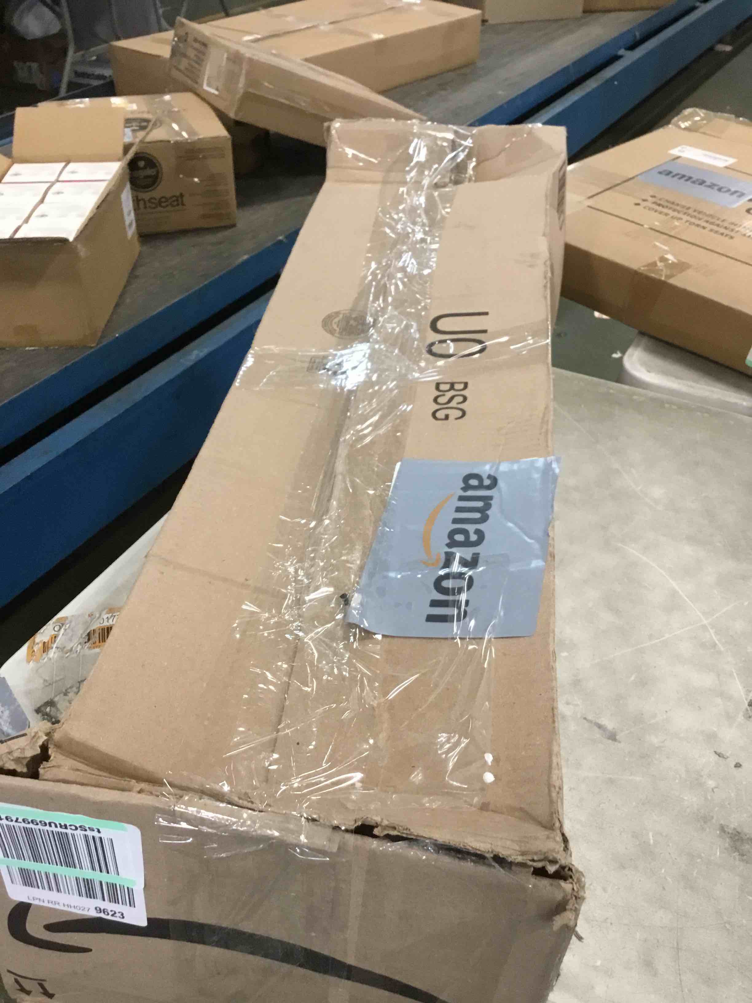 https://s3.amazonaws.com/lotting-images-prod/bidfta/BLU5725409_1715176663710.jpeg
