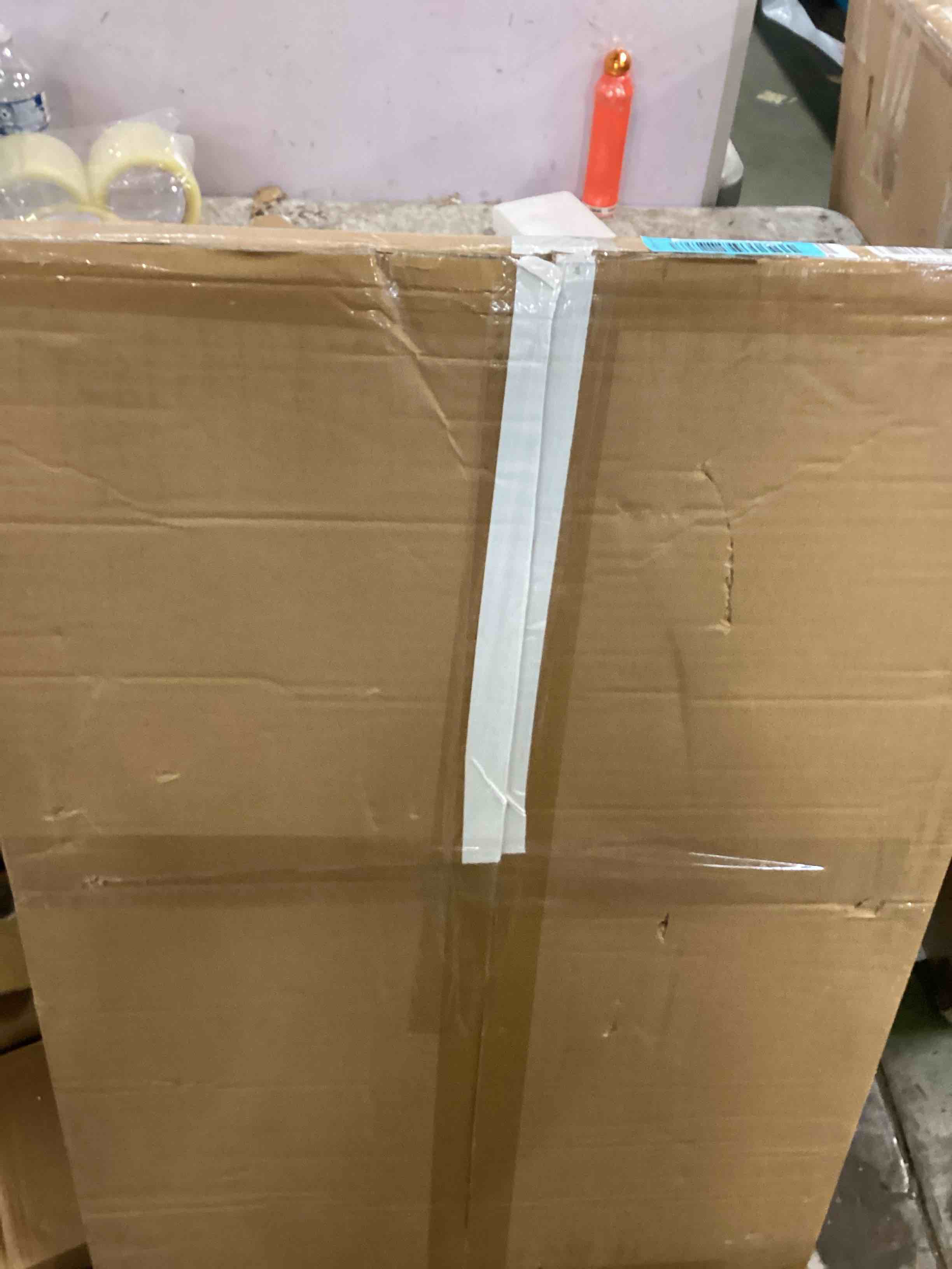 https://s3.amazonaws.com/lotting-images-prod/bidfta/BLU5725950_1714501137763.jpeg