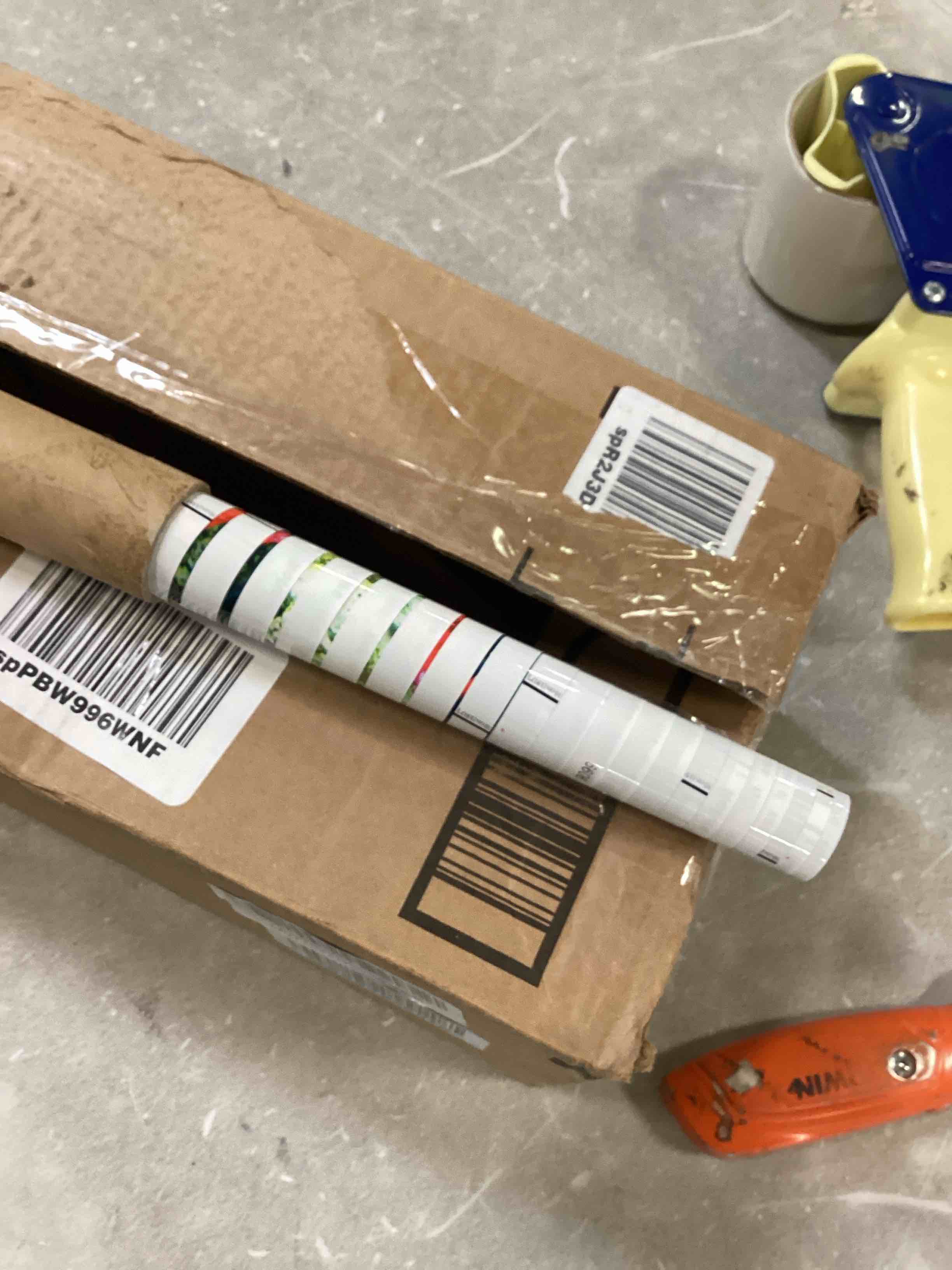 https://s3.amazonaws.com/lotting-images-prod/bidfta/BLU5727145_1715099370792.jpeg