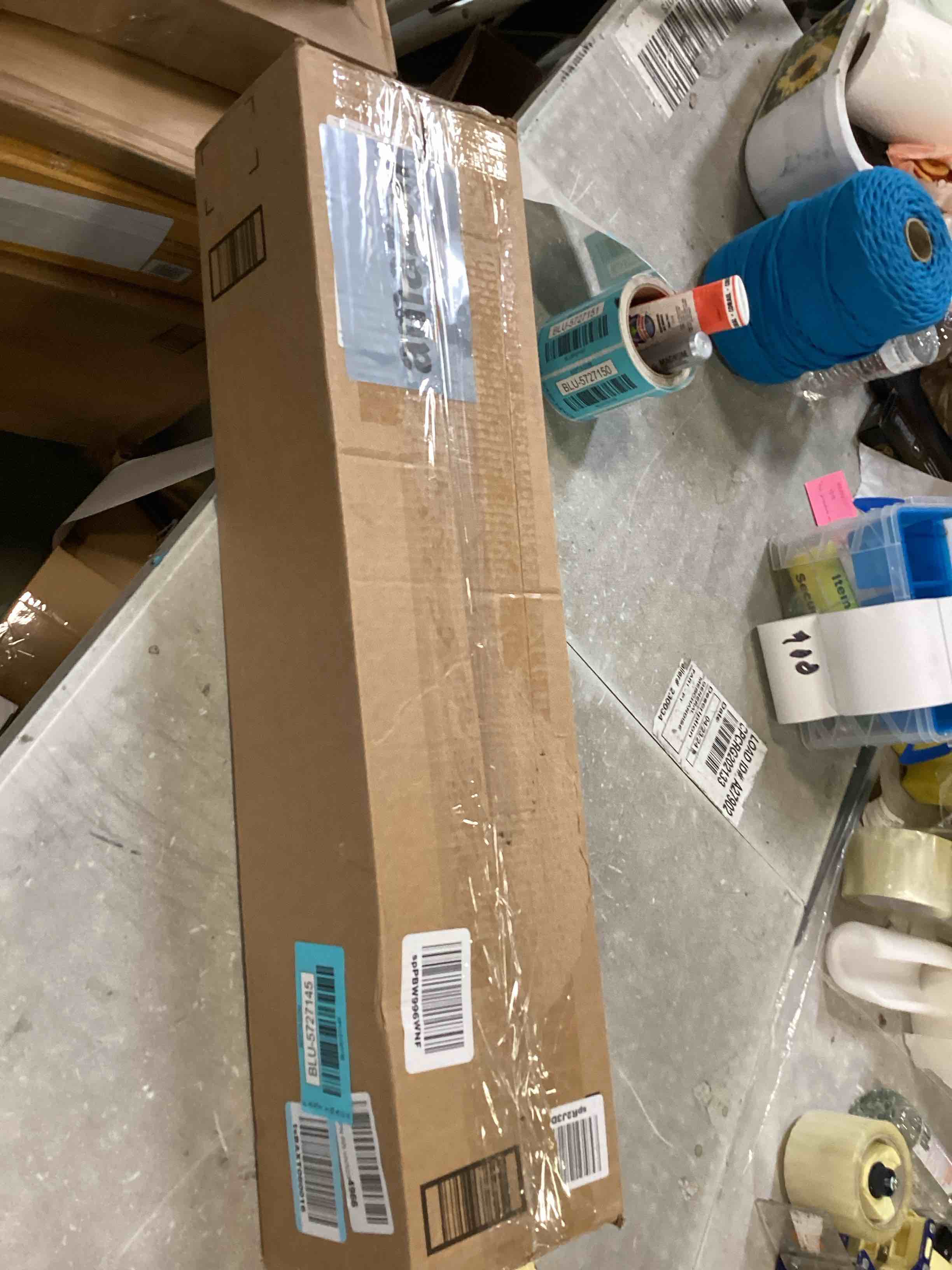 https://s3.amazonaws.com/lotting-images-prod/bidfta/BLU5727145_1715099391239.jpeg