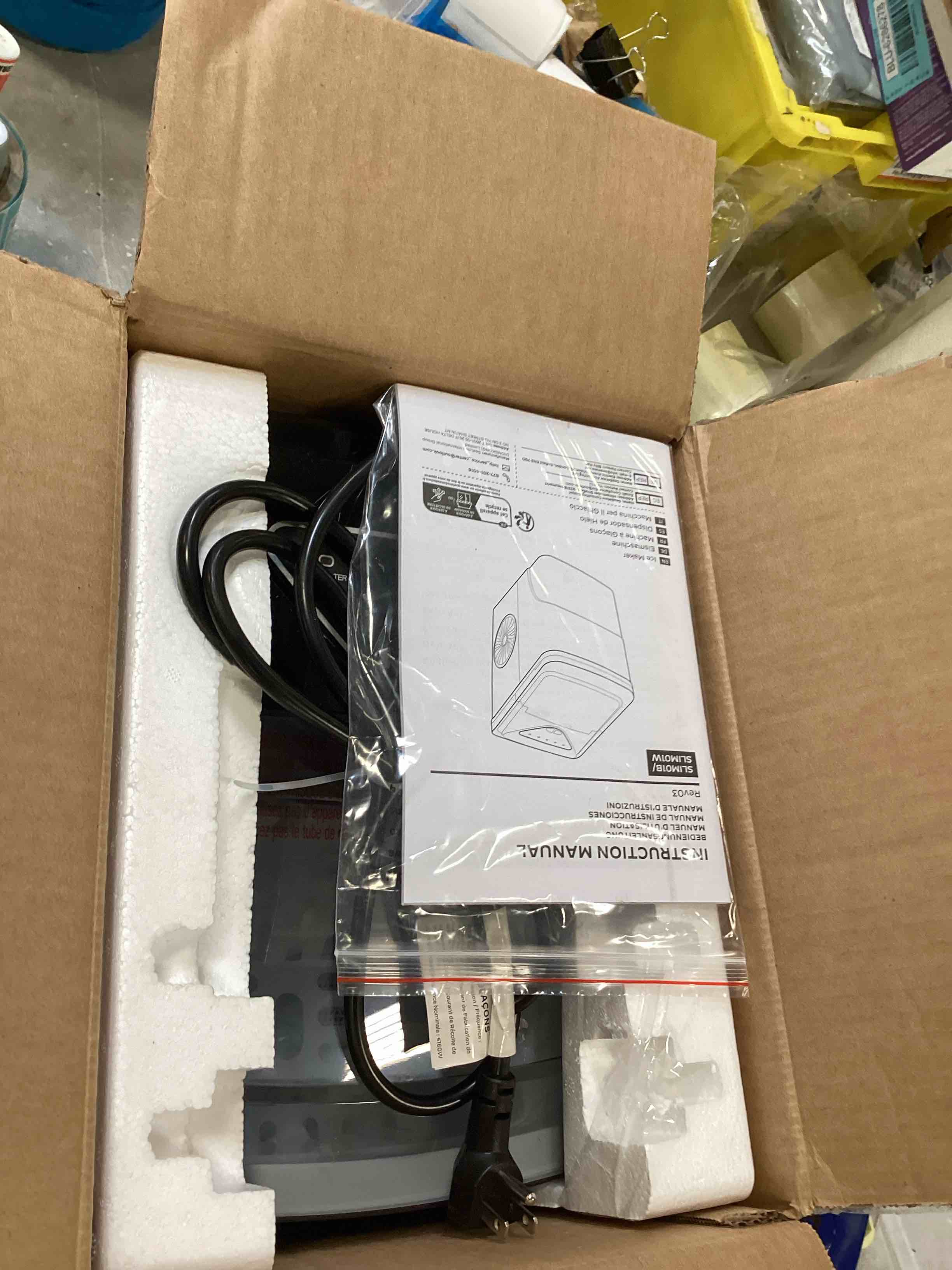 https://s3.amazonaws.com/lotting-images-prod/bidfta/BLU5727146_1715099444772.jpeg