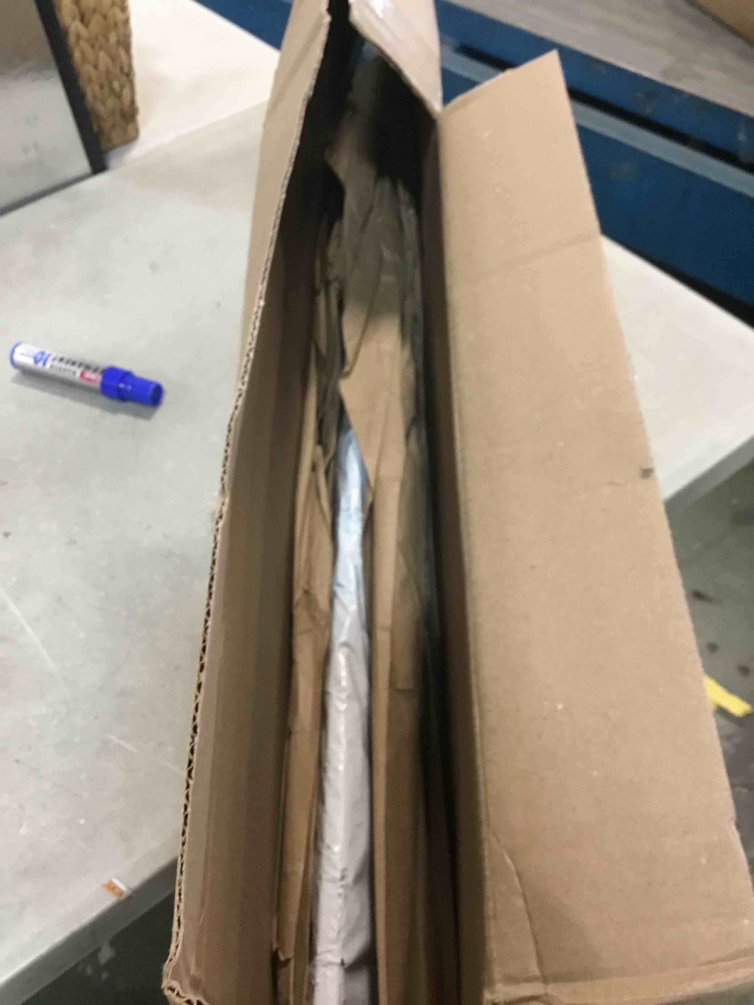 https://s3.amazonaws.com/lotting-images-prod/bidfta/BLU5727680_1714575781348.jpeg