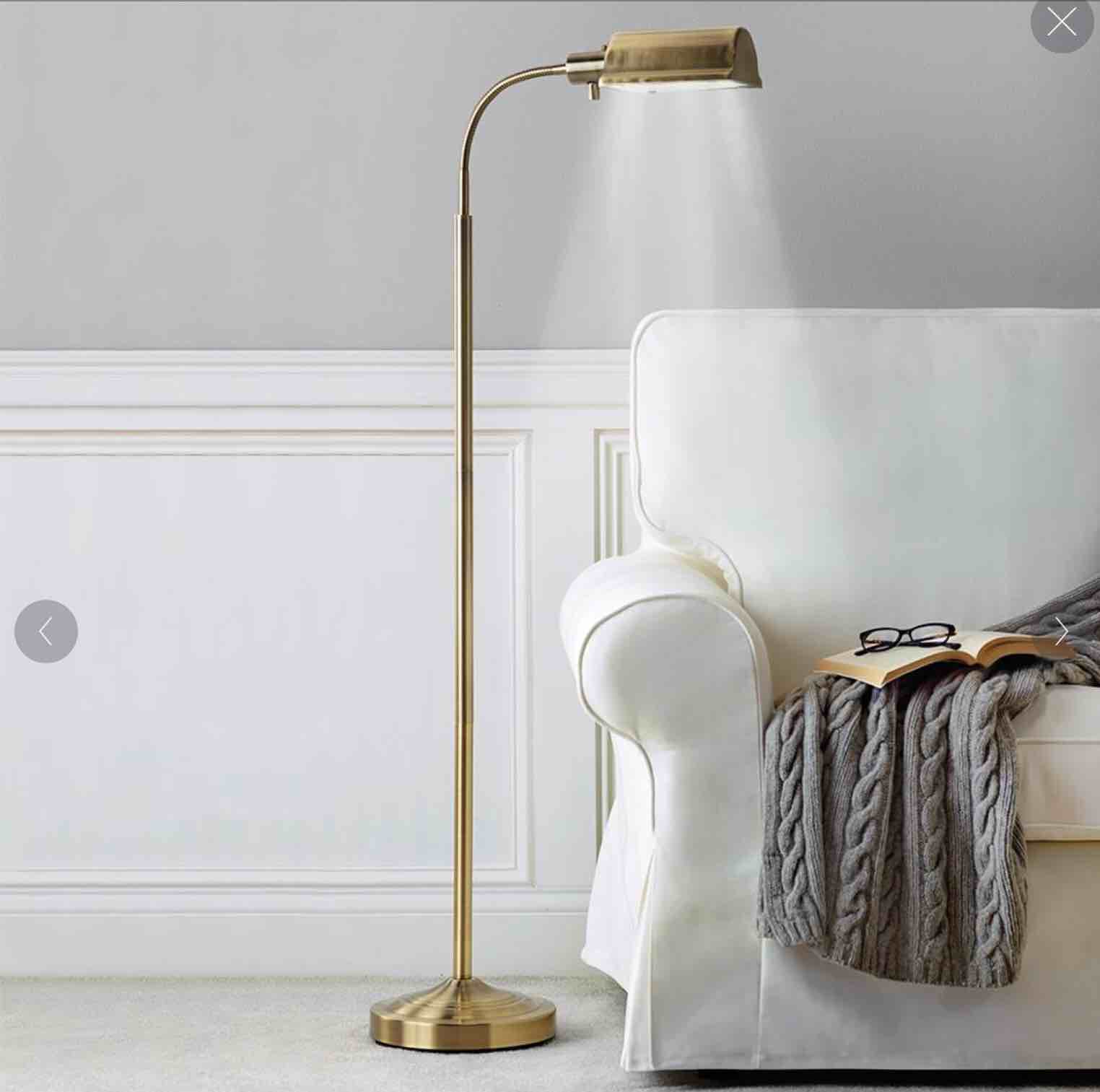 The Cordless Reading Lamp