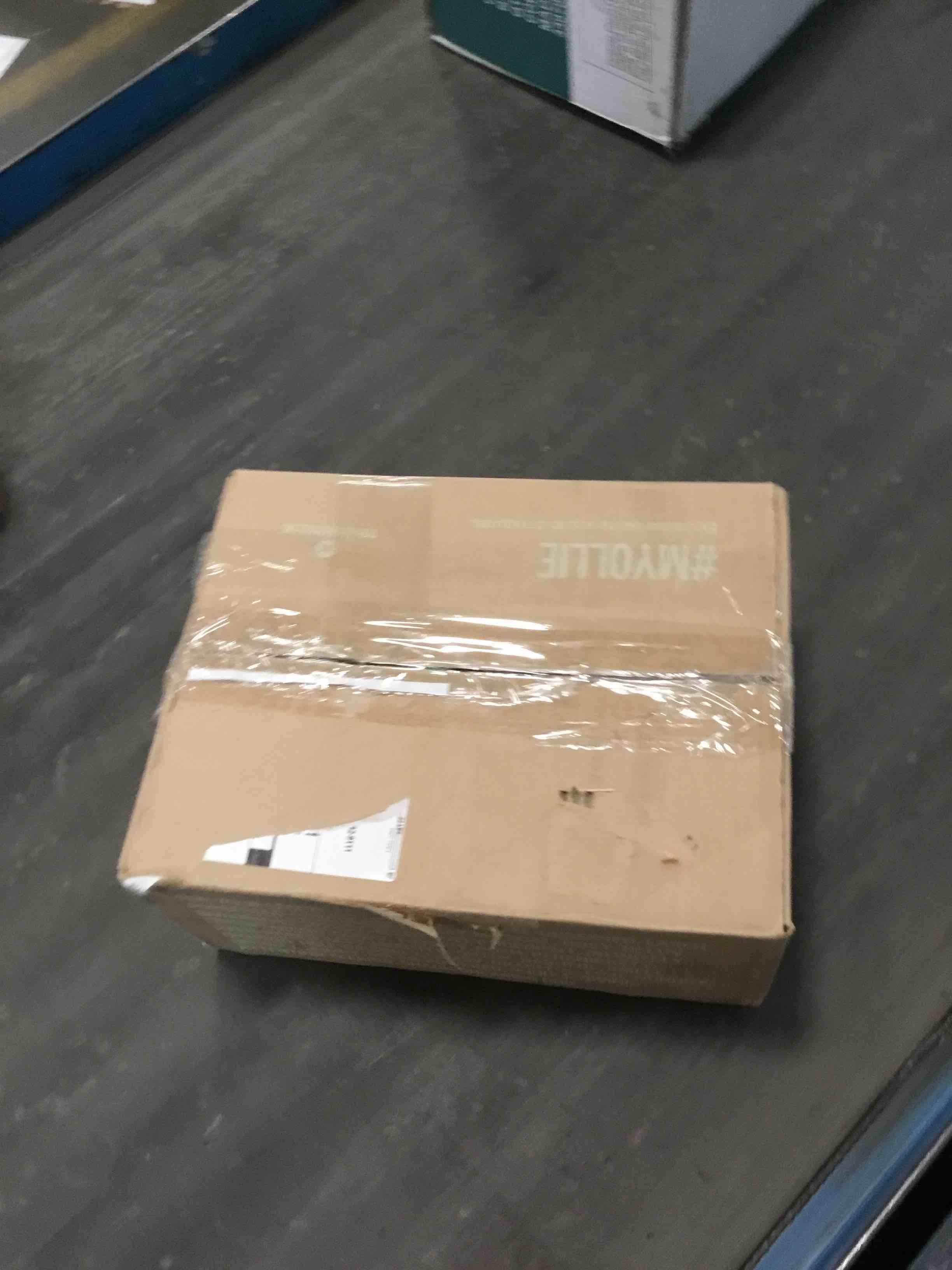 https://s3.amazonaws.com/lotting-images-prod/bidfta/BLU5728222_1714739944167.jpeg