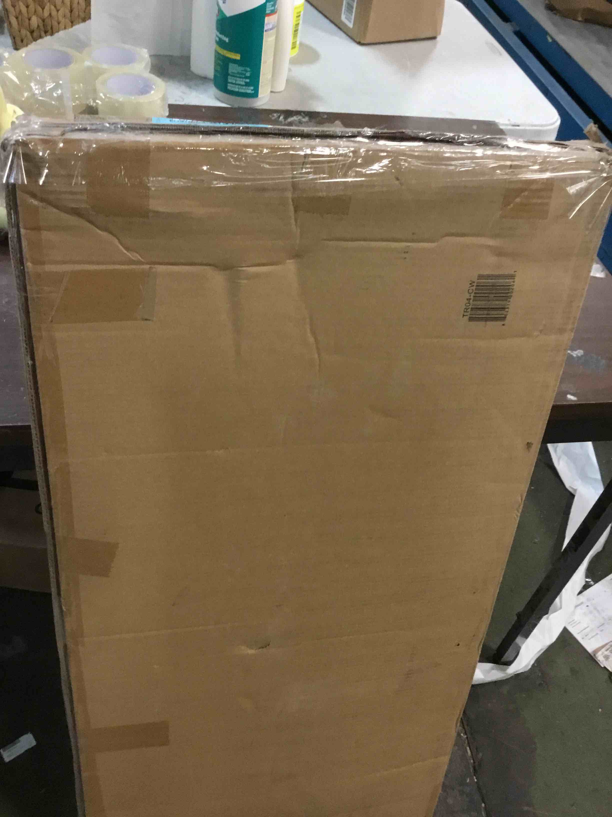 https://s3.amazonaws.com/lotting-images-prod/bidfta/BLU5728358_1714766835246.jpeg