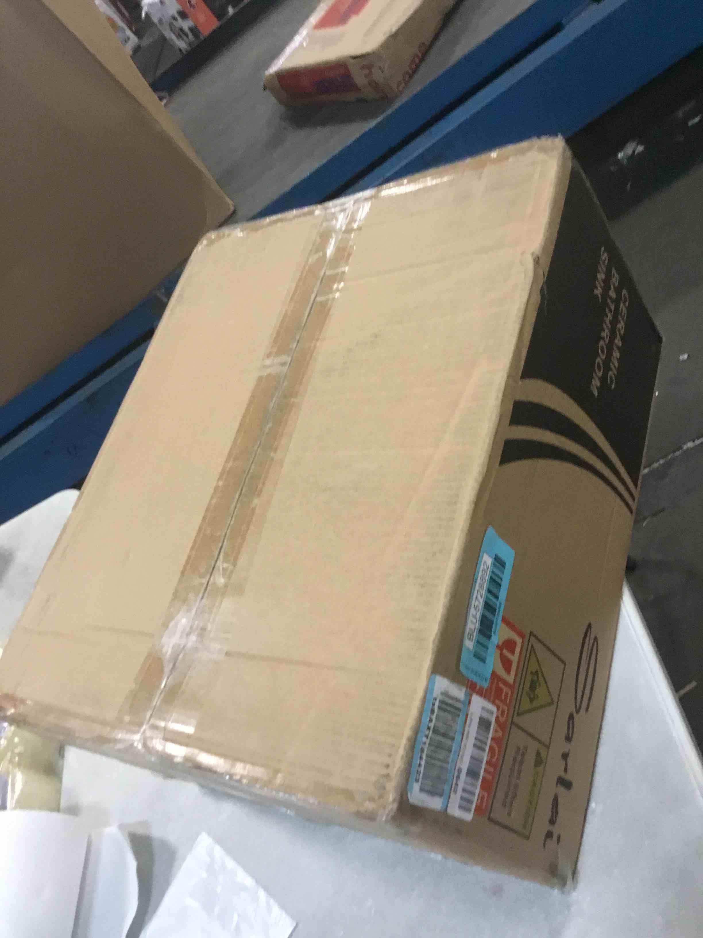 https://s3.amazonaws.com/lotting-images-prod/bidfta/BLU5728893_1715104263651.jpeg