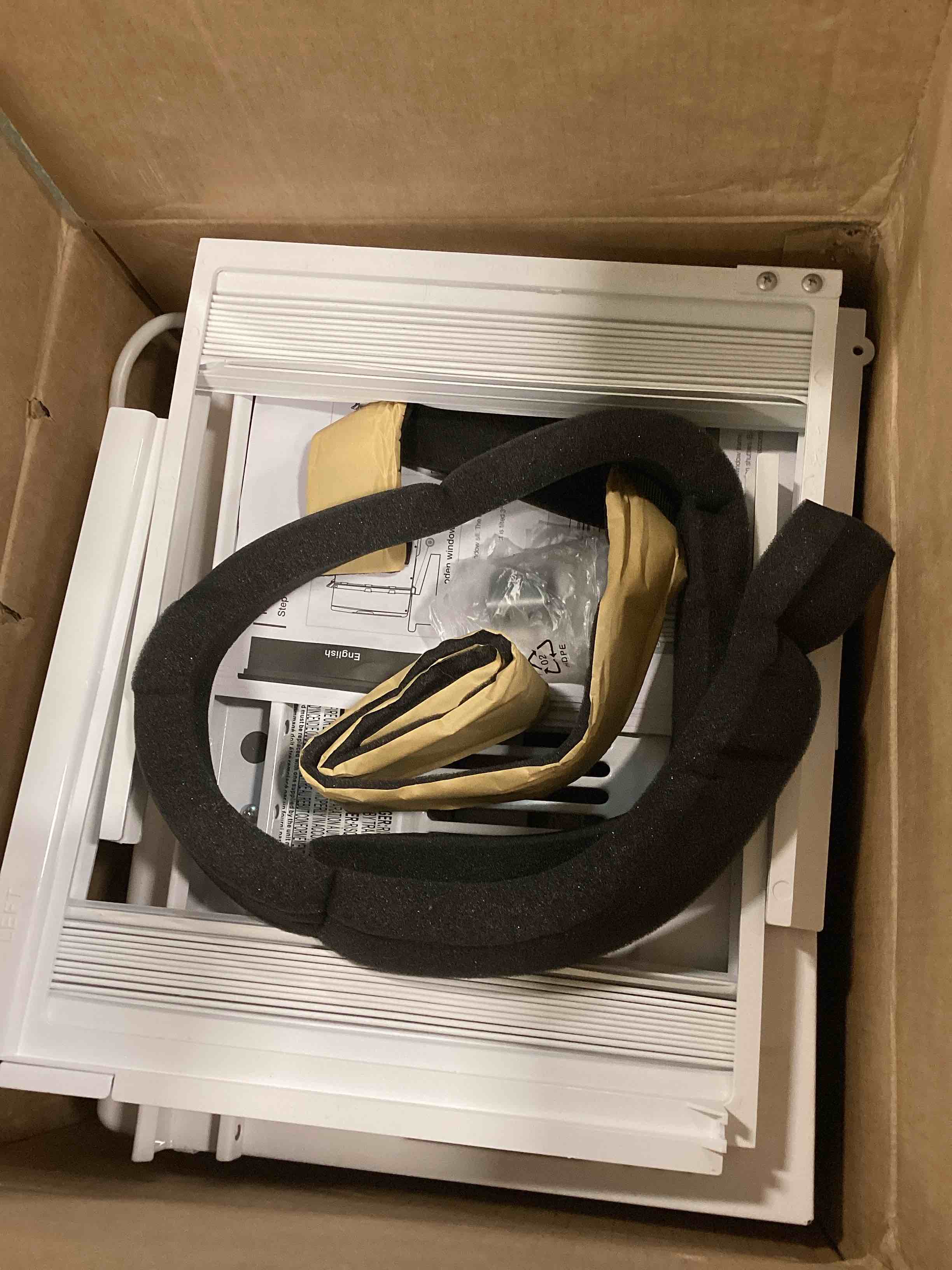 https://s3.amazonaws.com/lotting-images-prod/bidfta/BLU5729057_1715085127528.jpeg