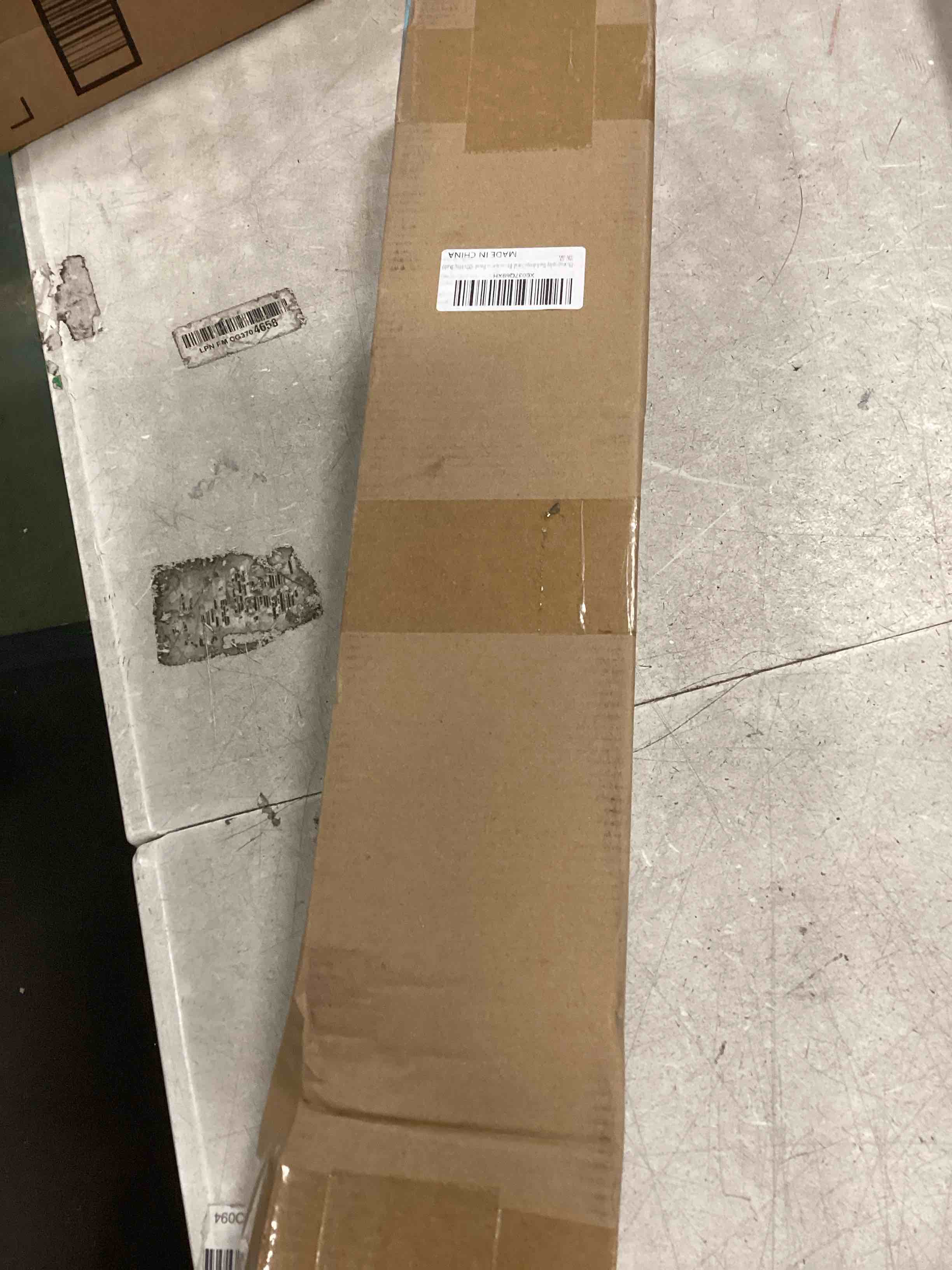 https://s3.amazonaws.com/lotting-images-prod/bidfta/BLU5729062_1715085787899.jpeg