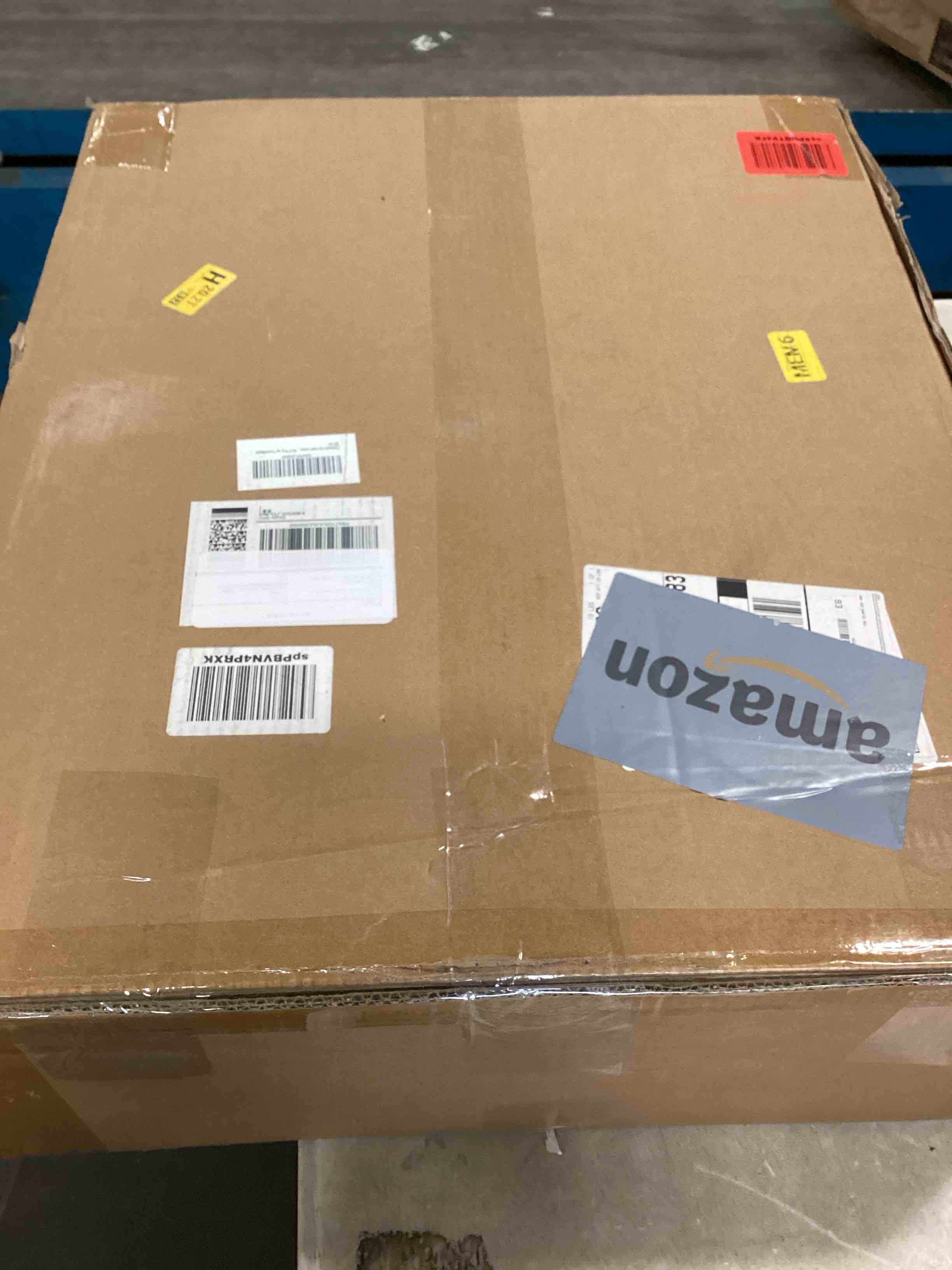 https://s3.amazonaws.com/lotting-images-prod/bidfta/BLU5729158_1715097901568.jpeg