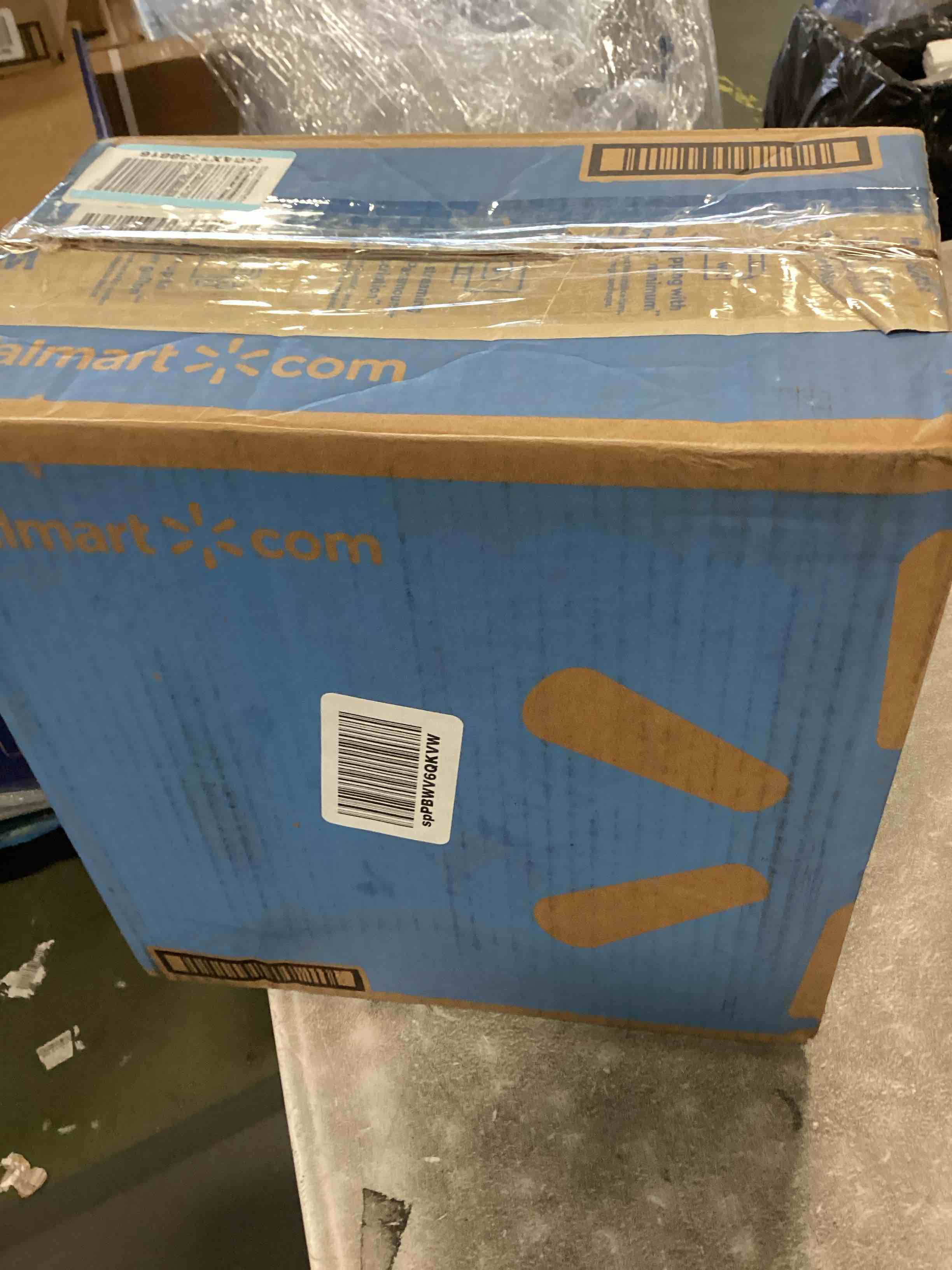 https://s3.amazonaws.com/lotting-images-prod/bidfta/BLU5729890_1715354096113.jpeg
