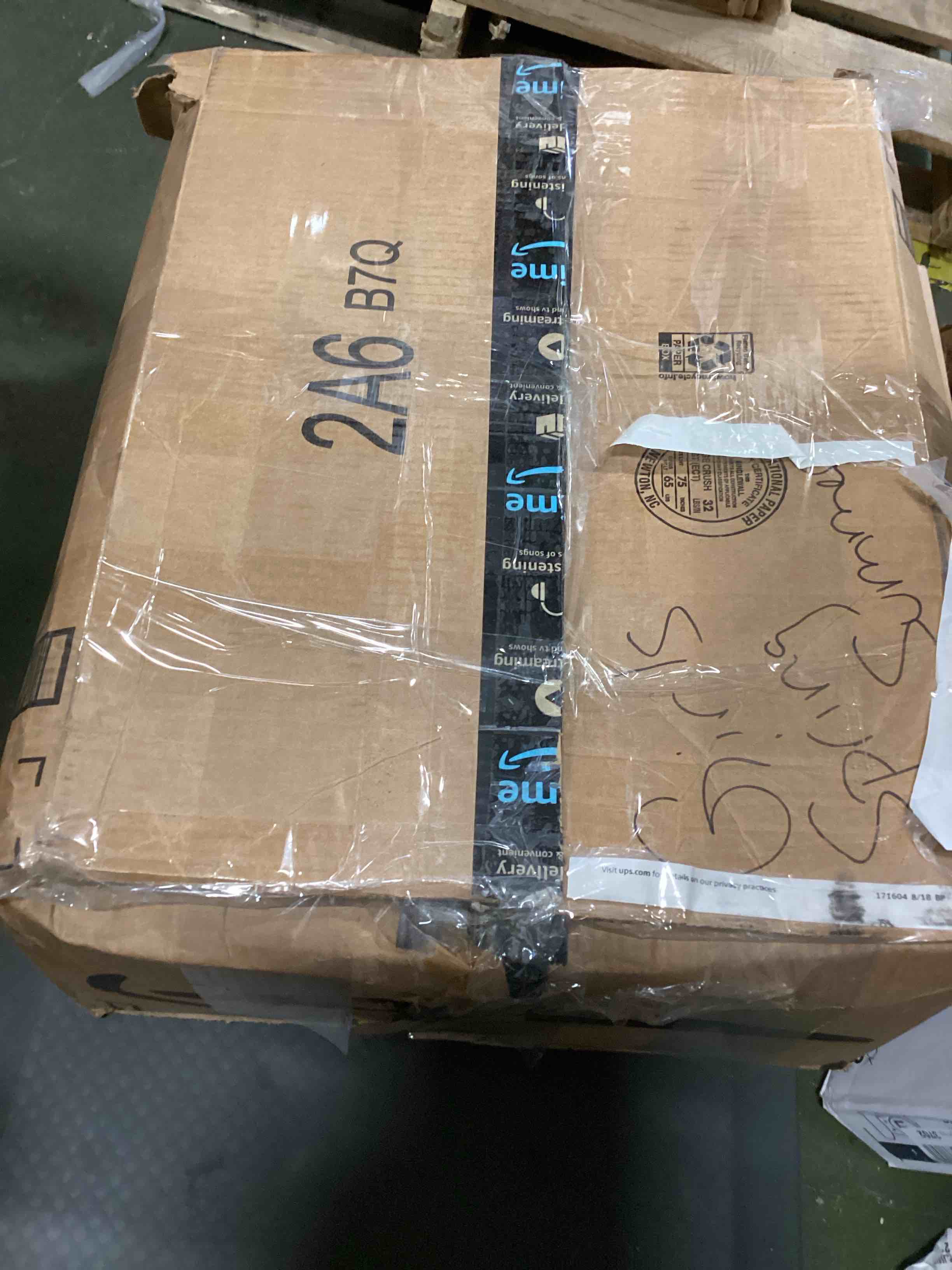 https://s3.amazonaws.com/lotting-images-prod/bidfta/BLU5729917_1715357444549.jpeg