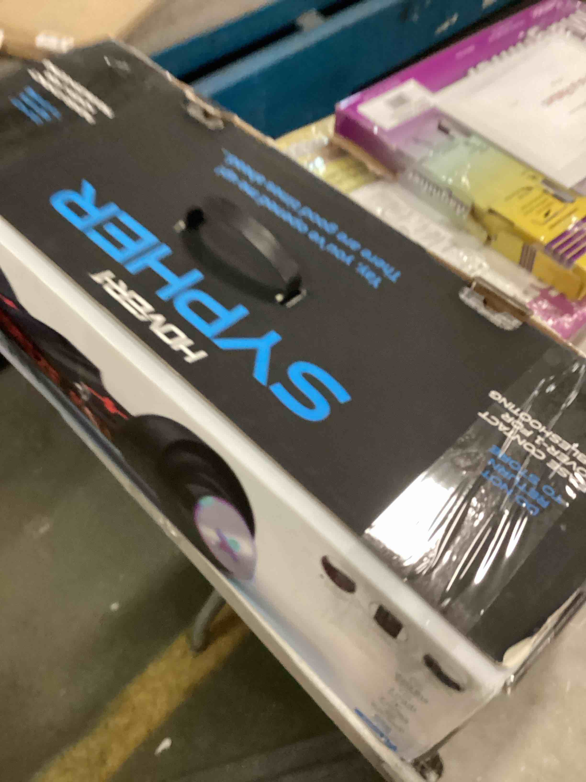 https://s3.amazonaws.com/lotting-images-prod/bidfta/BLU5730061_1715427566458.jpeg