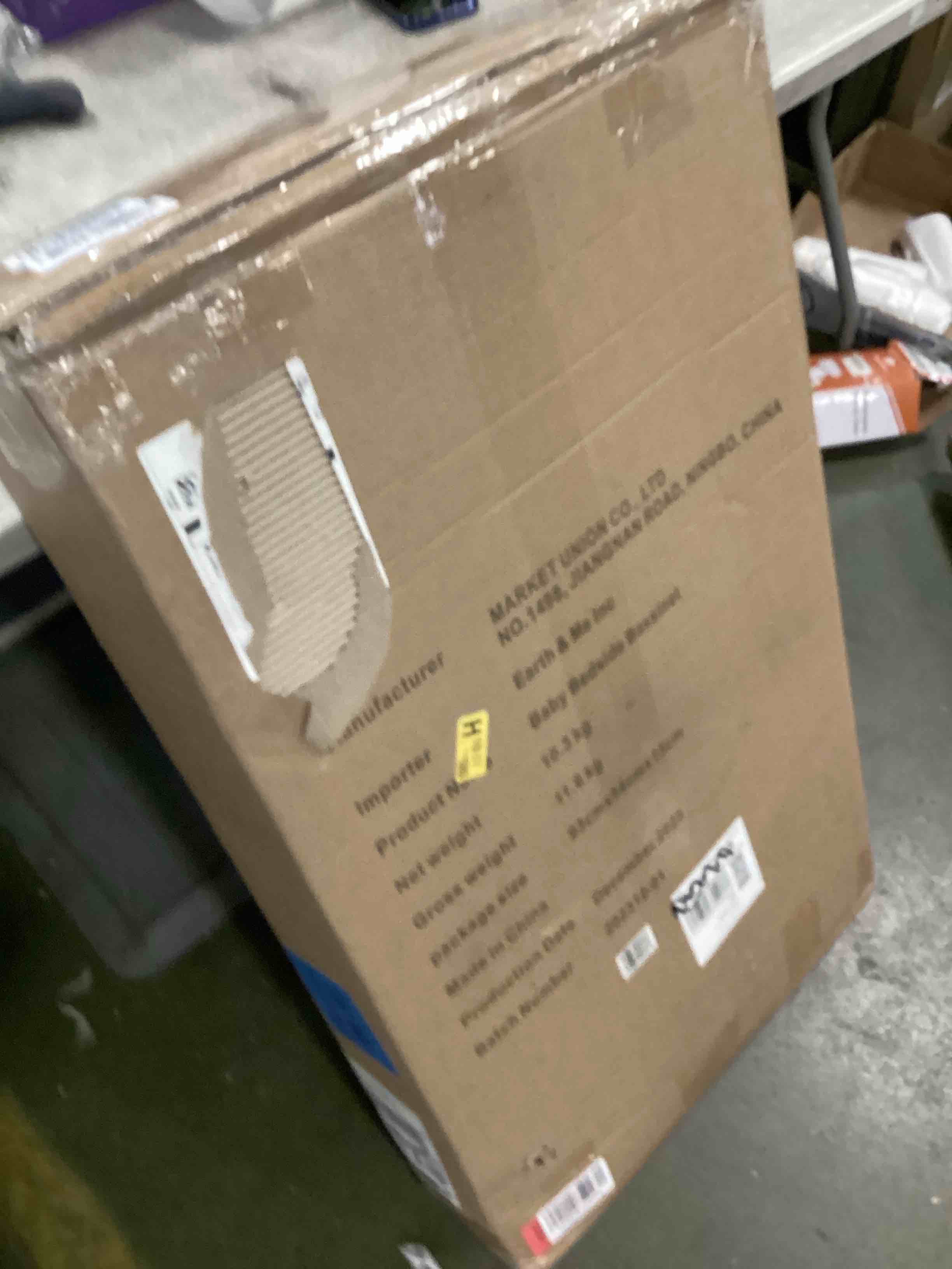https://s3.amazonaws.com/lotting-images-prod/bidfta/BLU5730146_1715436564136.jpeg