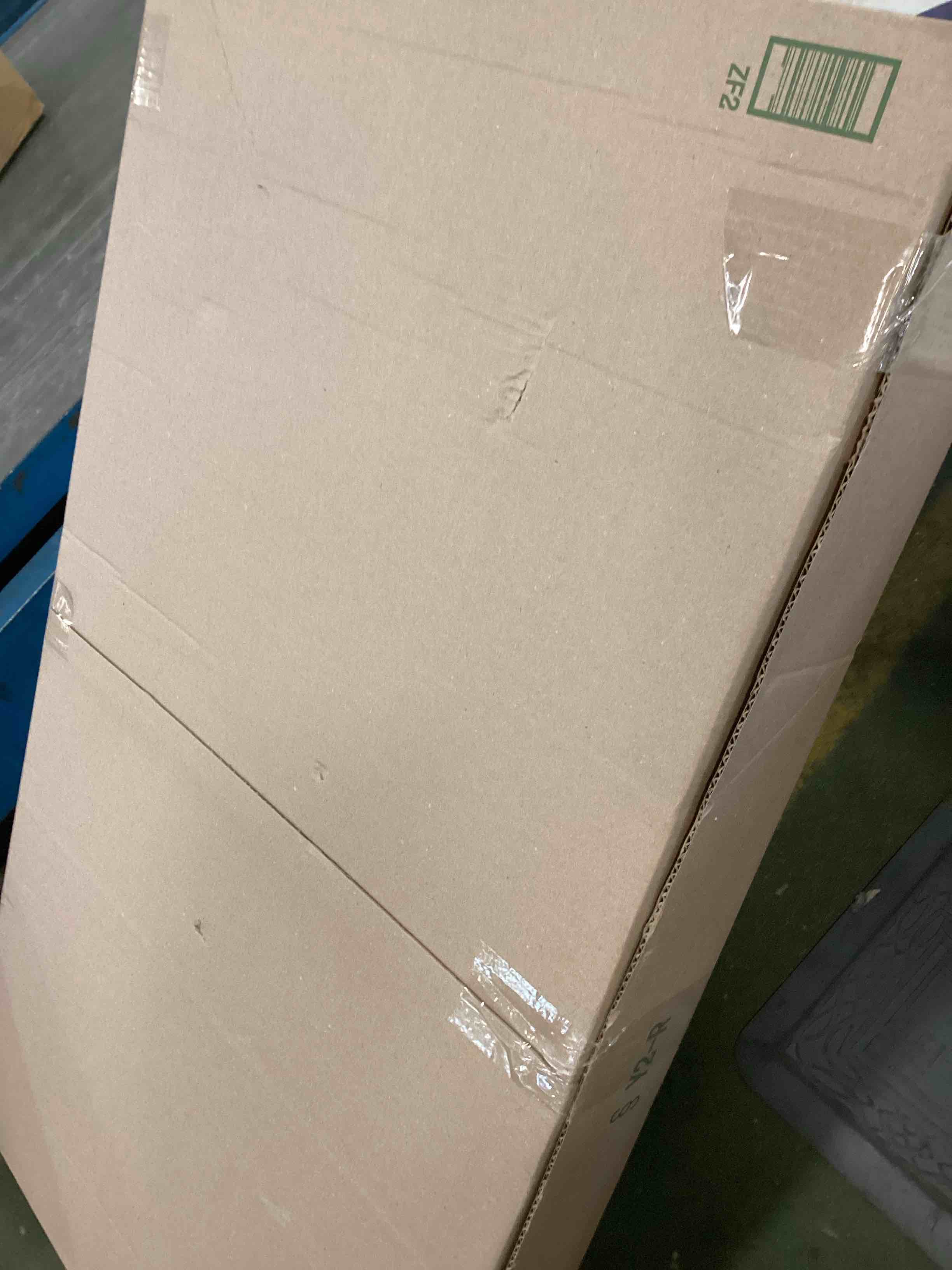 https://s3.amazonaws.com/lotting-images-prod/bidfta/BLU5730365_1715614271673.jpeg