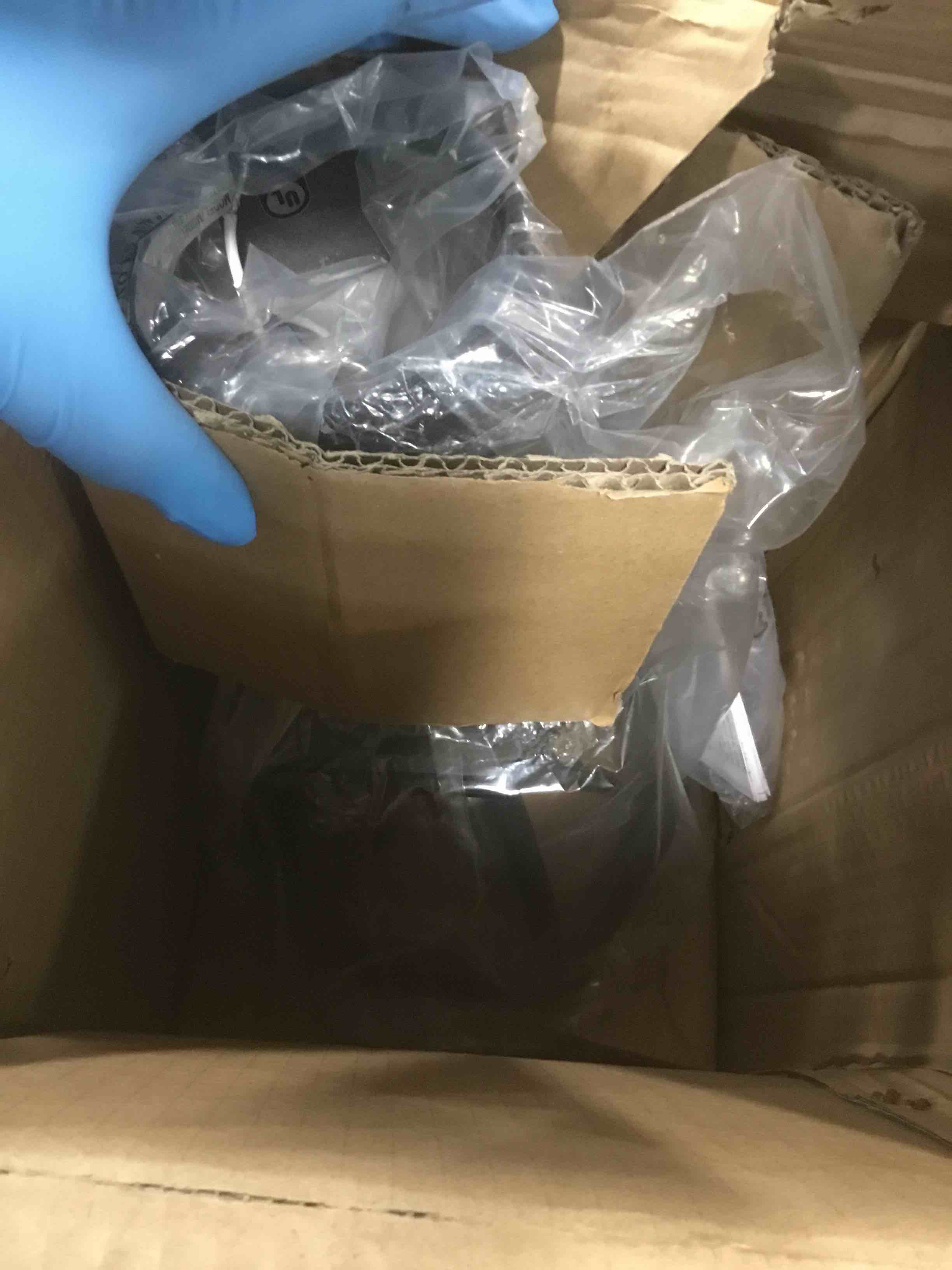 https://s3.amazonaws.com/lotting-images-prod/bidfta/BLU5730699_1715021167115.jpeg