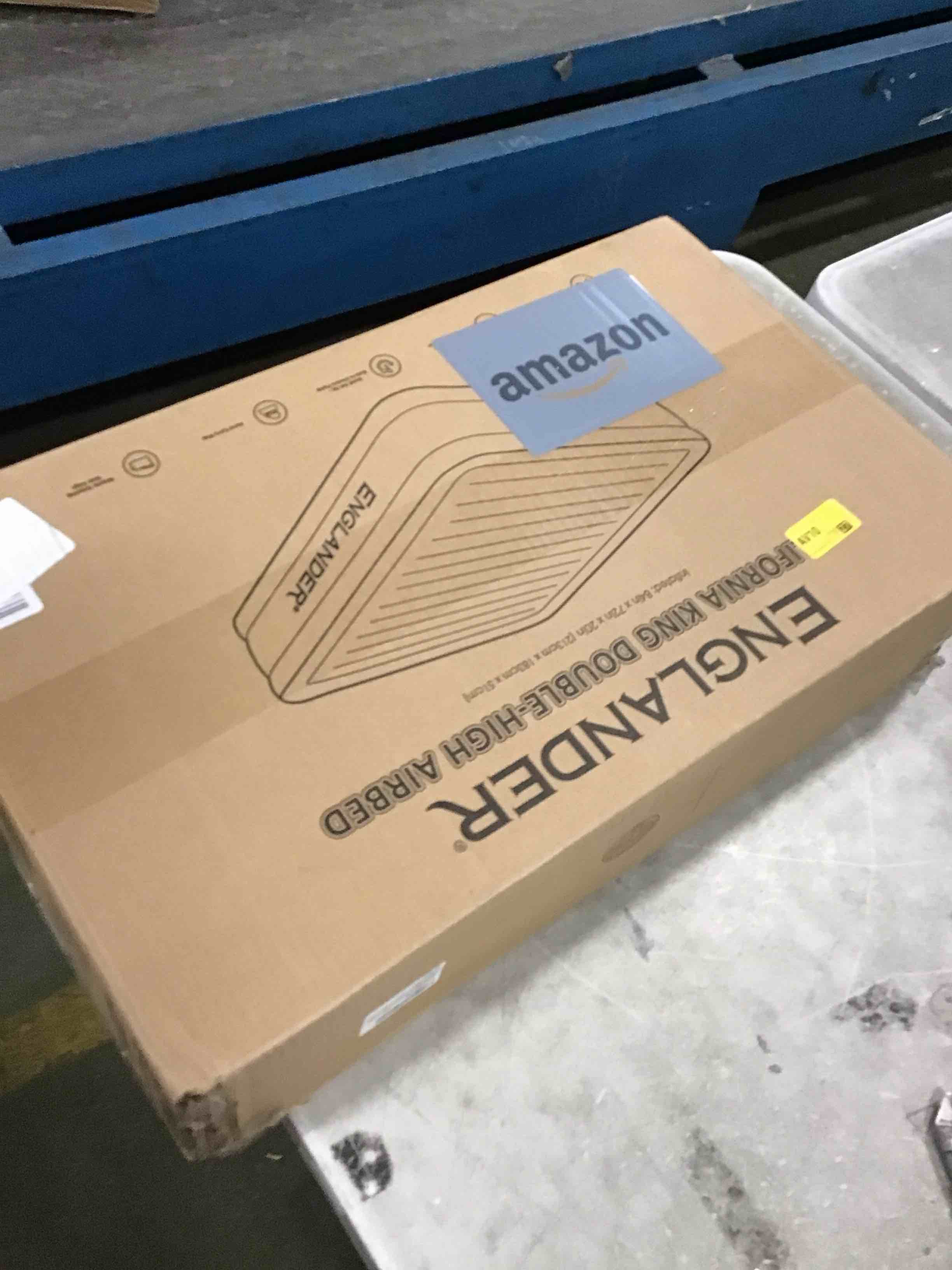 https://s3.amazonaws.com/lotting-images-prod/bidfta/BLU5730762_1715083156397.jpeg