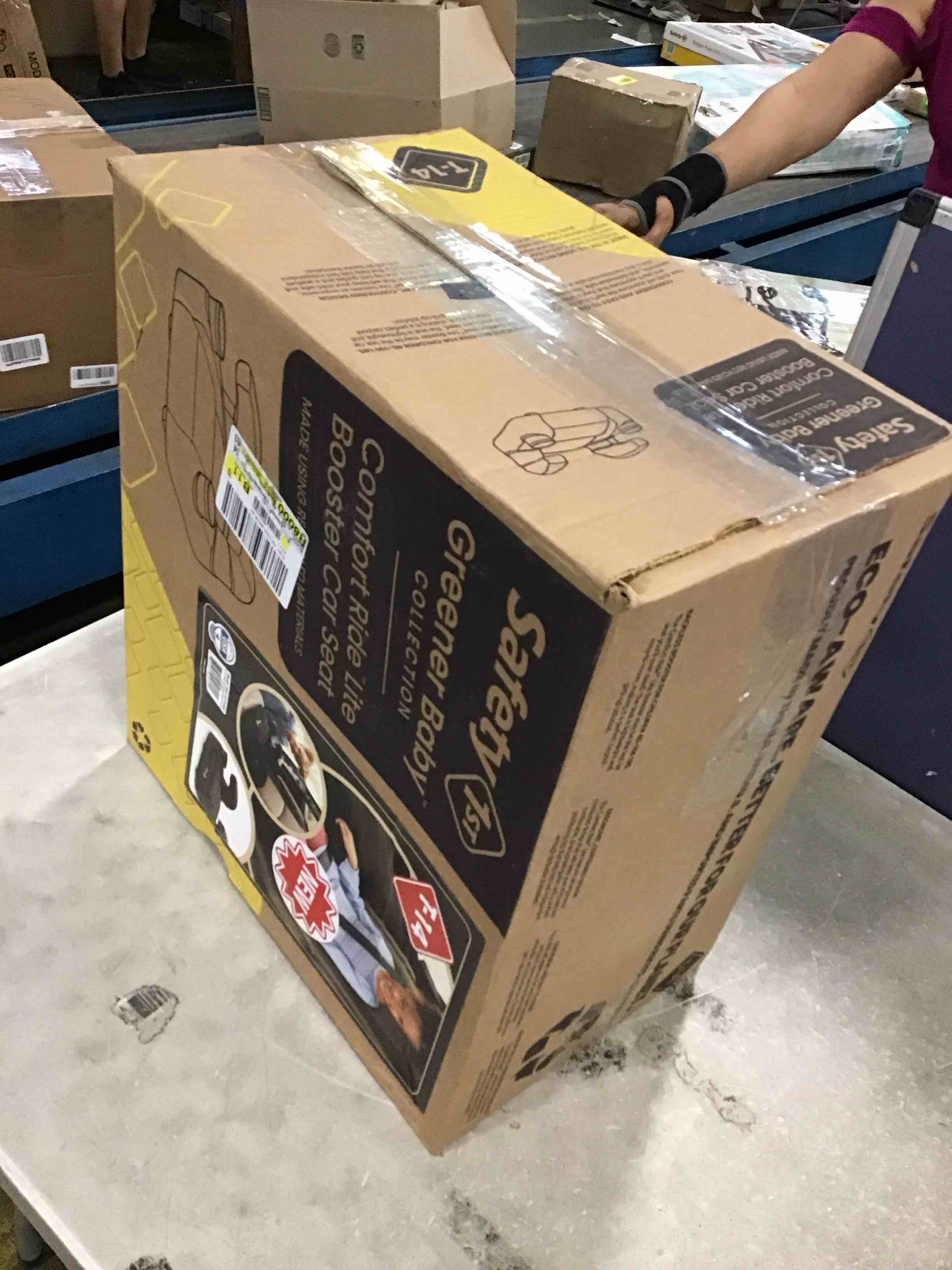 https://s3.amazonaws.com/lotting-images-prod/bidfta/BLU5730816_1715090046124.jpeg