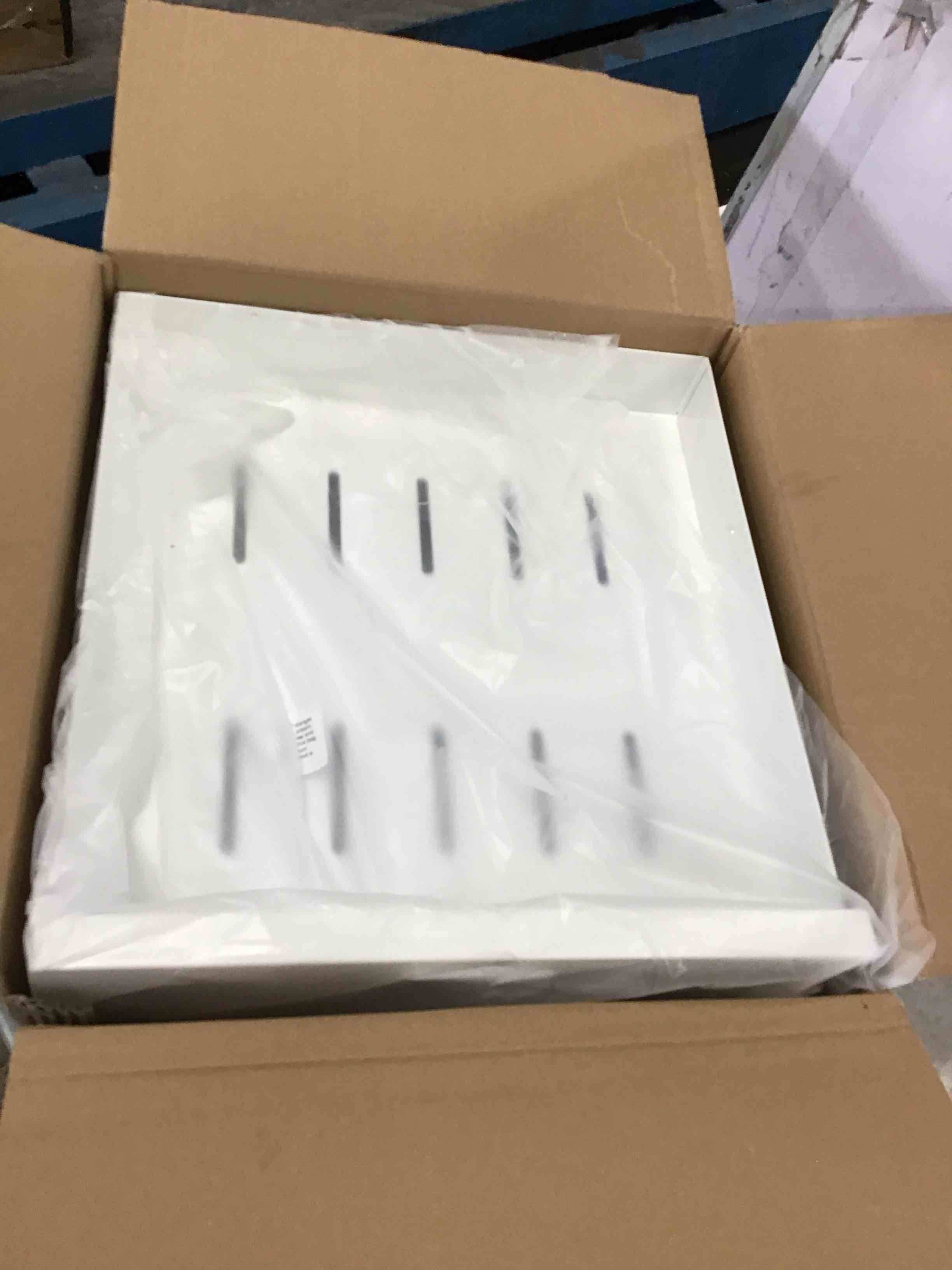 https://s3.amazonaws.com/lotting-images-prod/bidfta/BLU5731360_1715259278528.jpeg