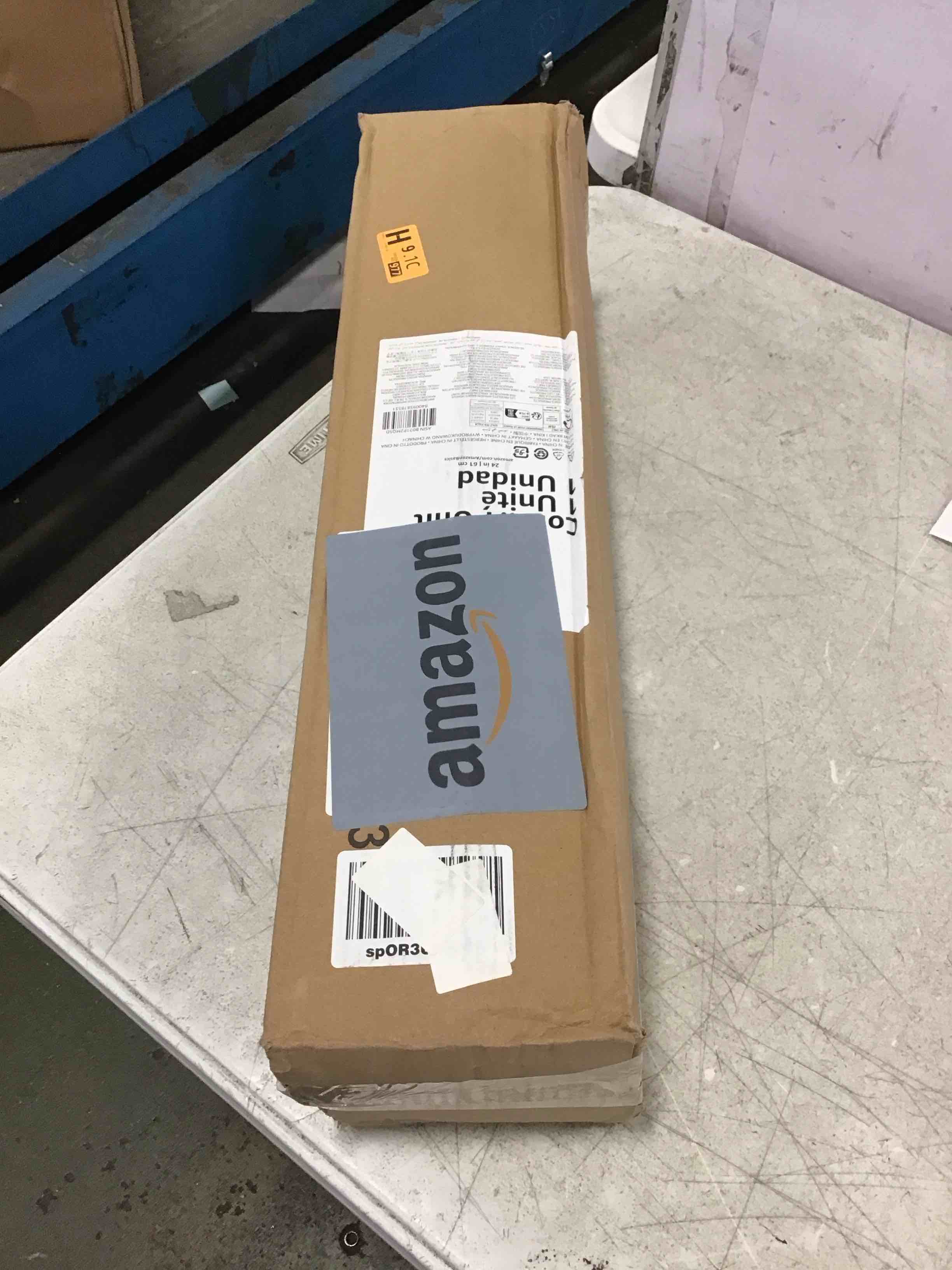 https://s3.amazonaws.com/lotting-images-prod/bidfta/BLU5731368_1715260024264.jpeg