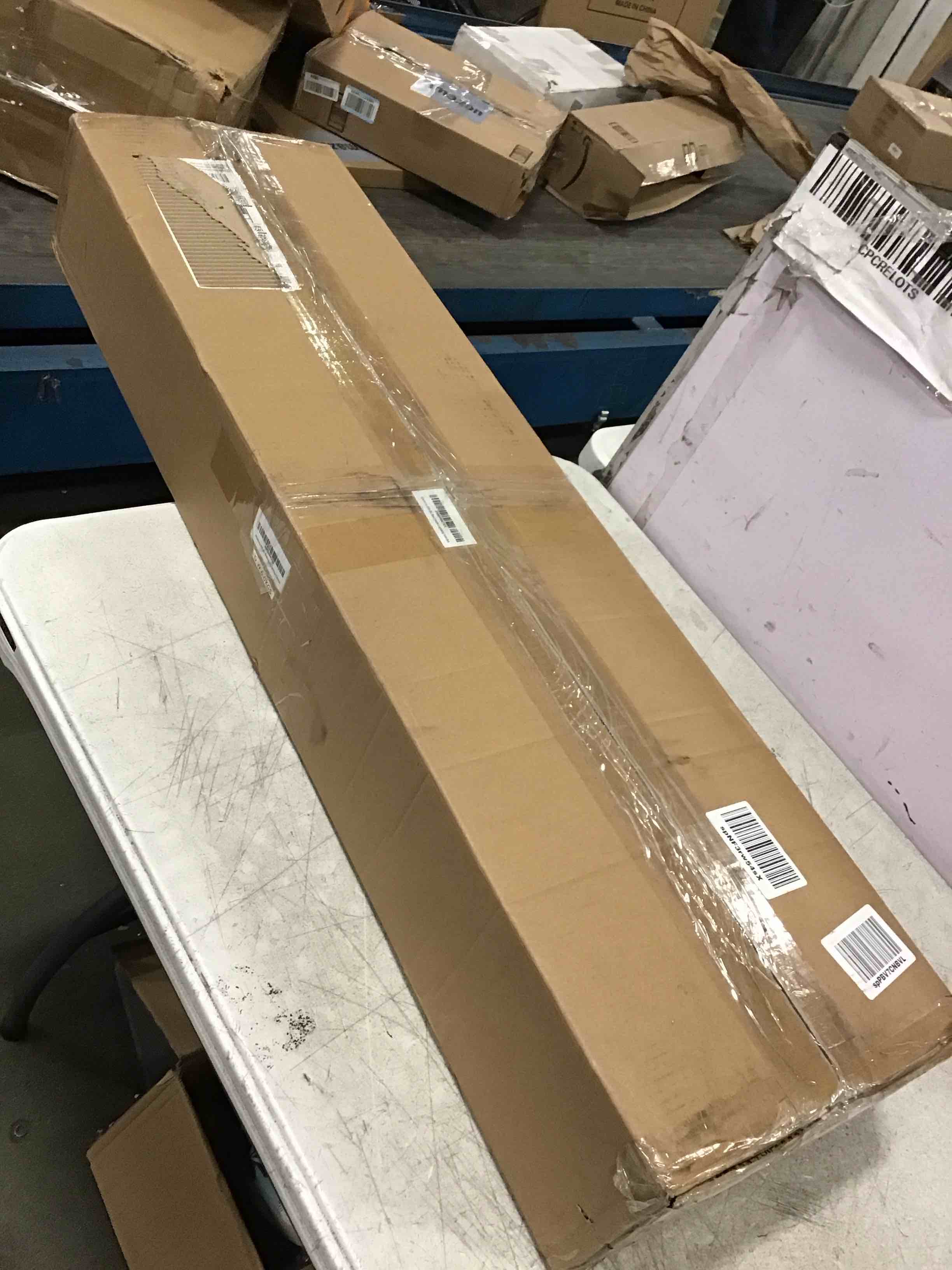 https://s3.amazonaws.com/lotting-images-prod/bidfta/BLU5731431_1715268632388.jpeg