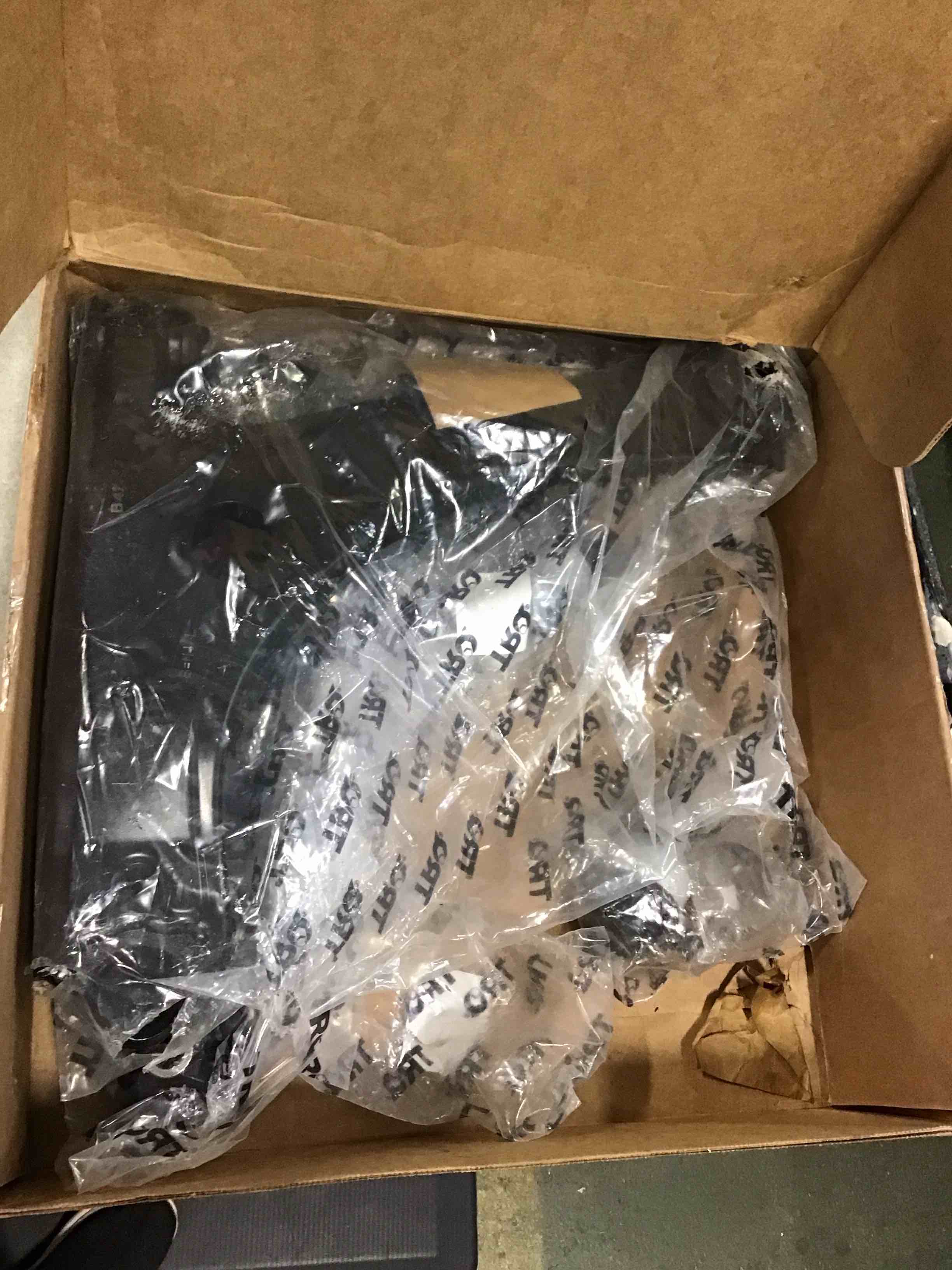 https://s3.amazonaws.com/lotting-images-prod/bidfta/BLU5731545_1715343750783.jpeg