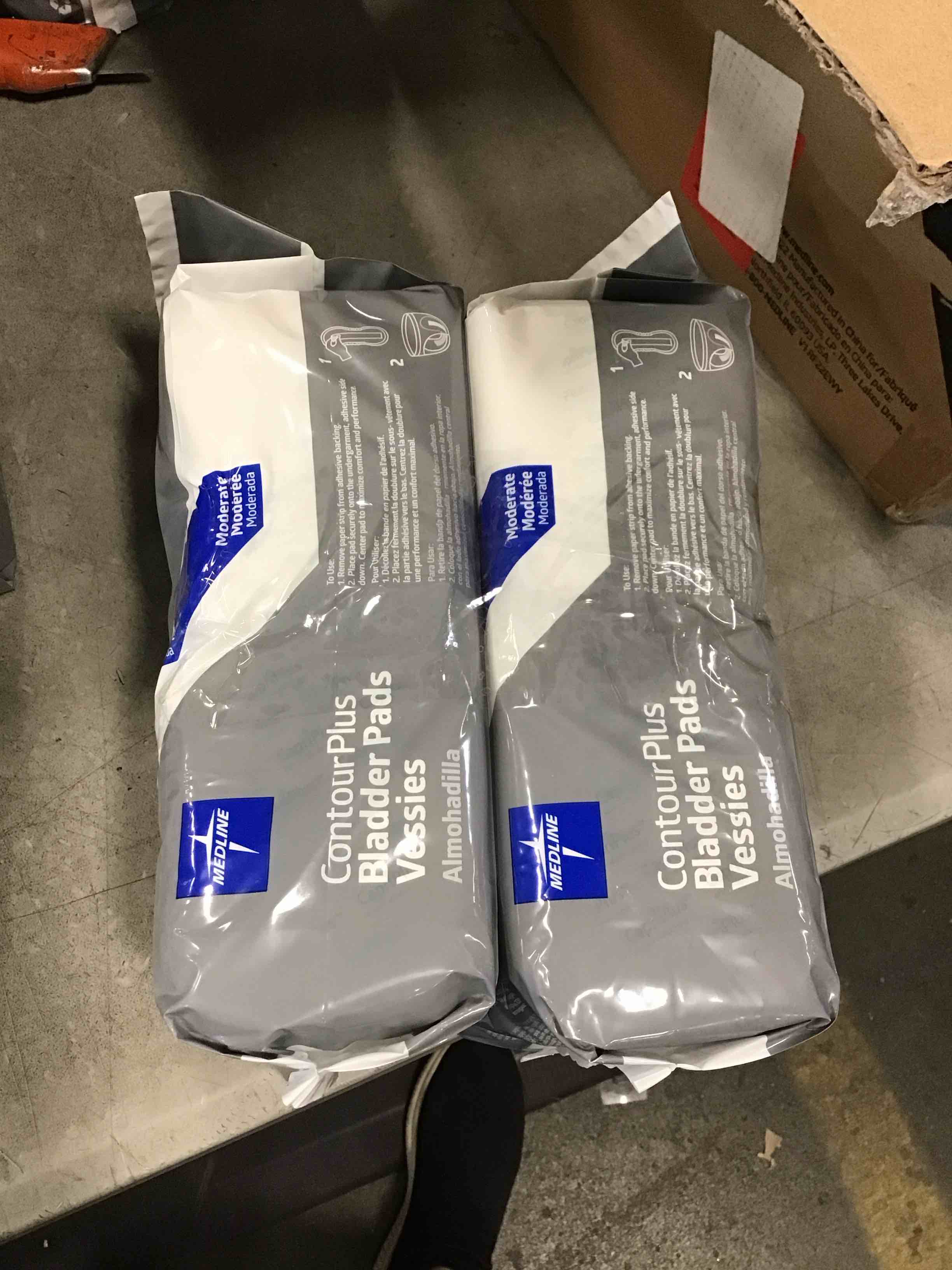 https://s3.amazonaws.com/lotting-images-prod/bidfta/BLU5731618_1715348476434.jpeg