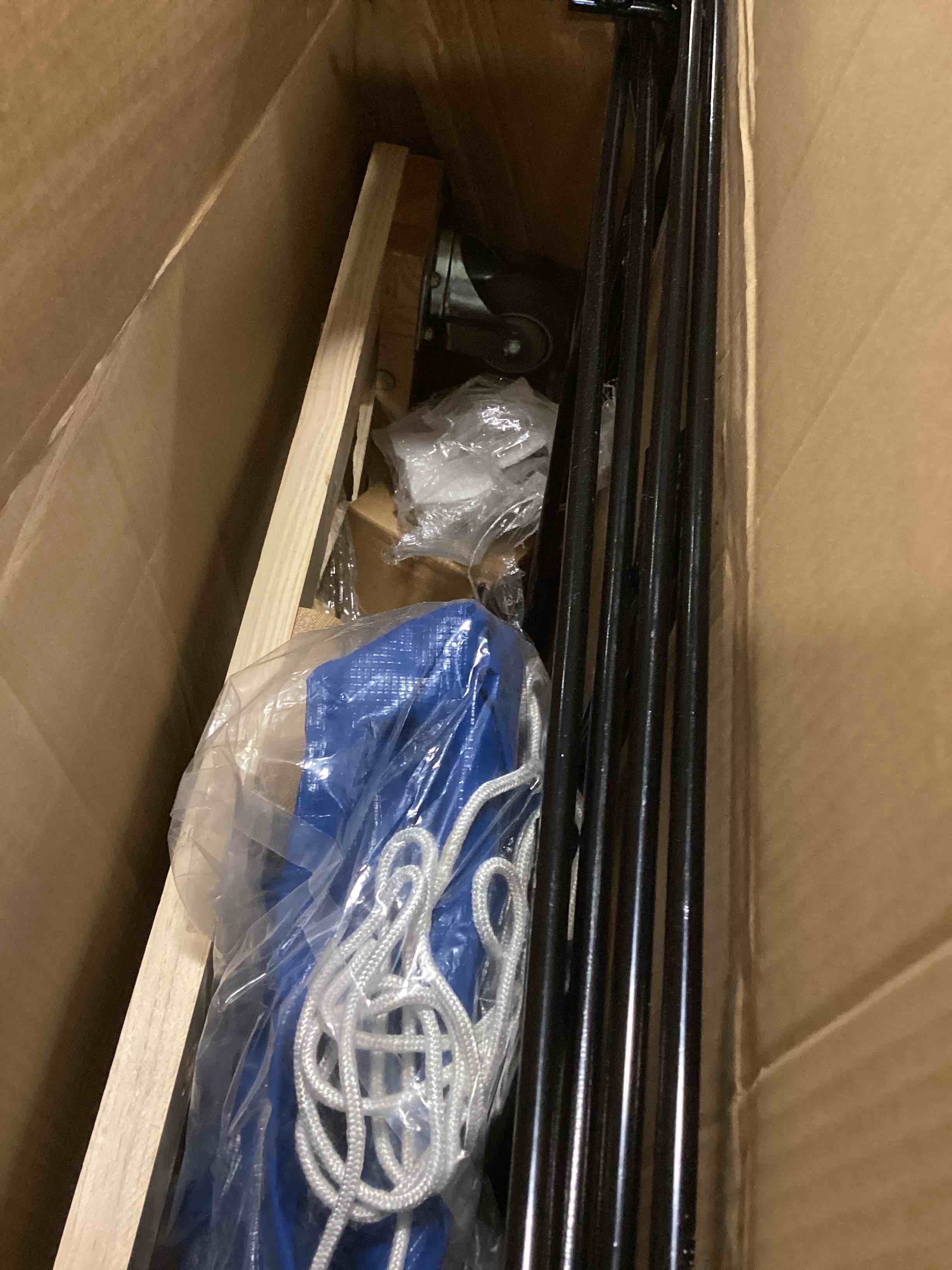 https://s3.amazonaws.com/lotting-images-prod/bidfta/BLU5731984_1713796523289.jpeg