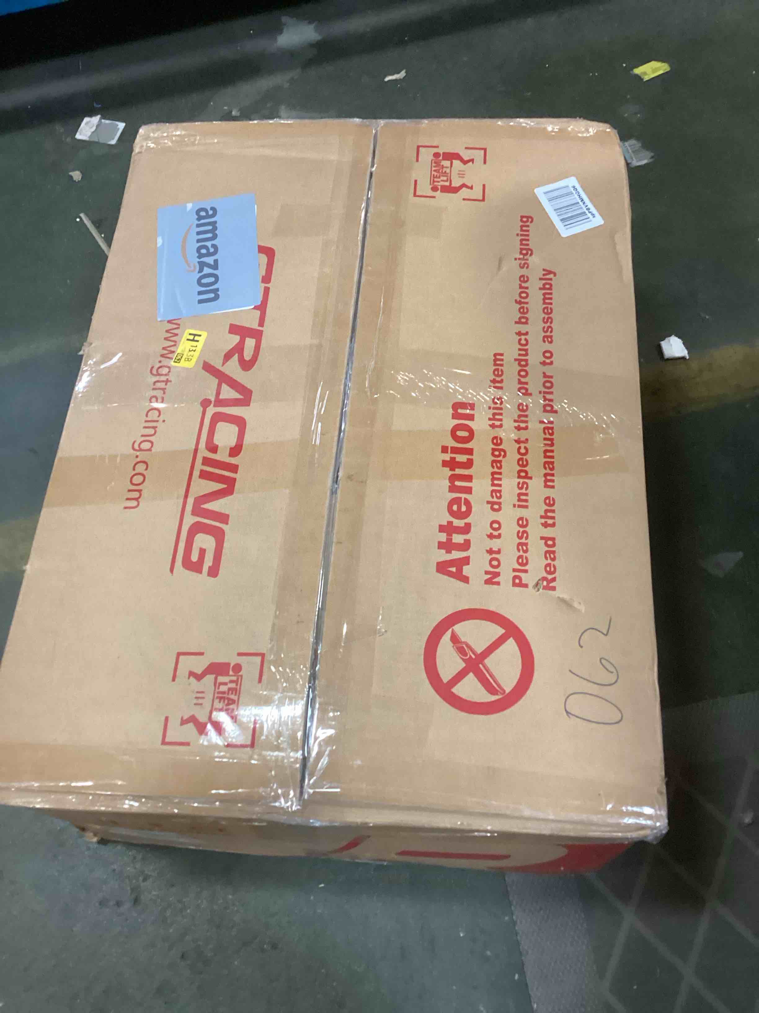 https://s3.amazonaws.com/lotting-images-prod/bidfta/BLU5732189_1713877274655.jpeg