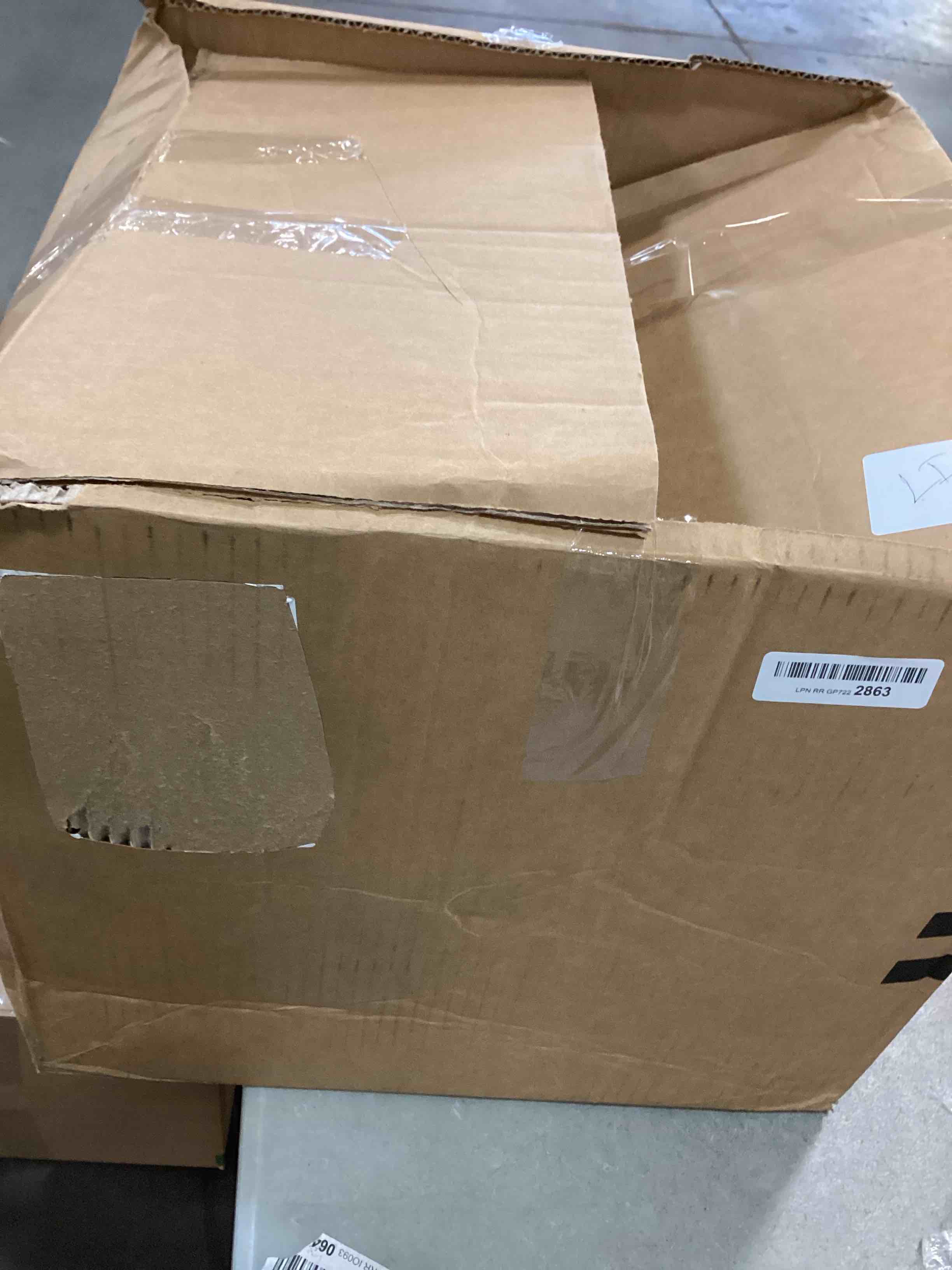 https://s3.amazonaws.com/lotting-images-prod/bidfta/BLU5732415_1713959519929.jpeg