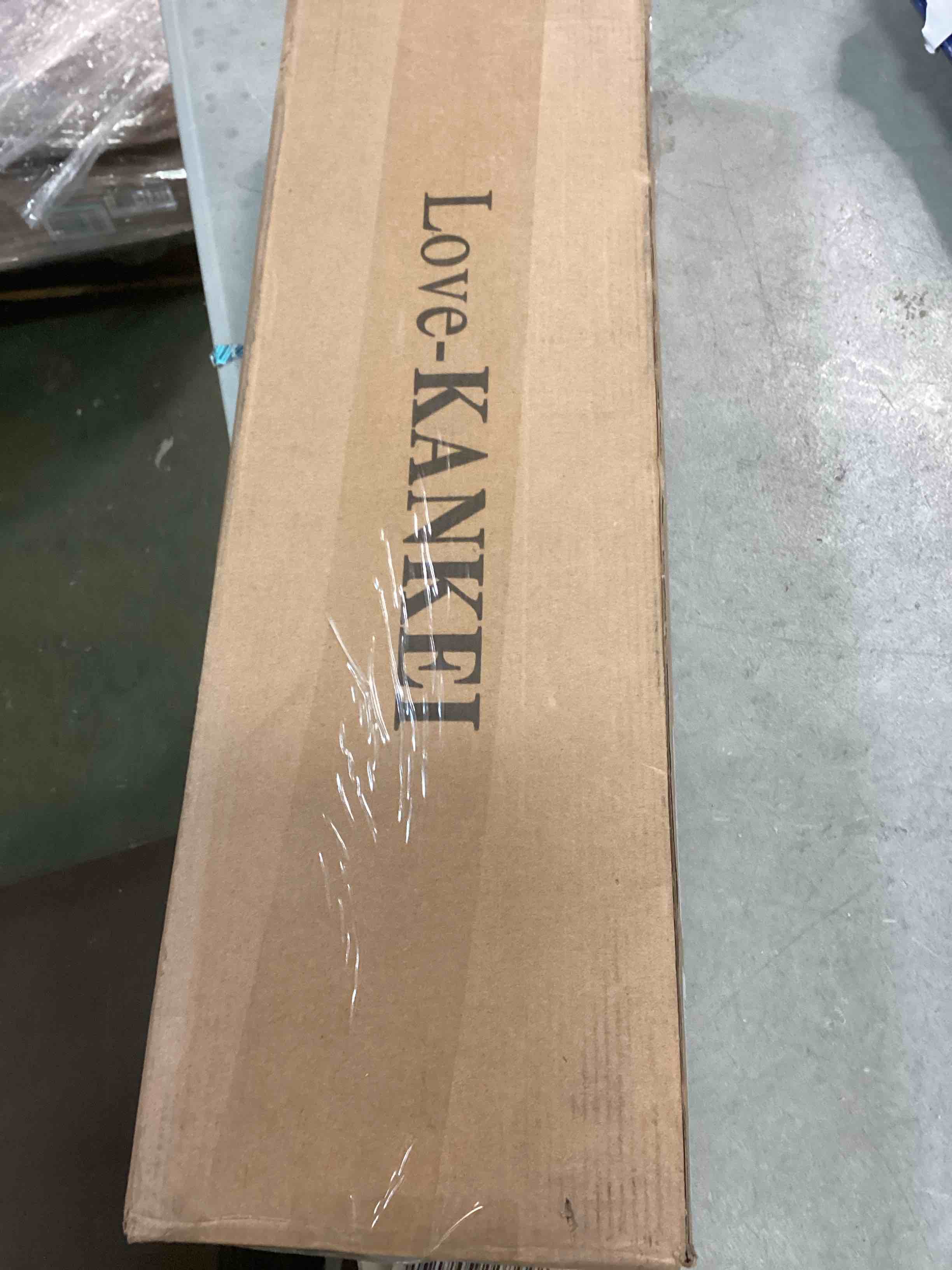 https://s3.amazonaws.com/lotting-images-prod/bidfta/BLU5732460_1713963237078.jpeg