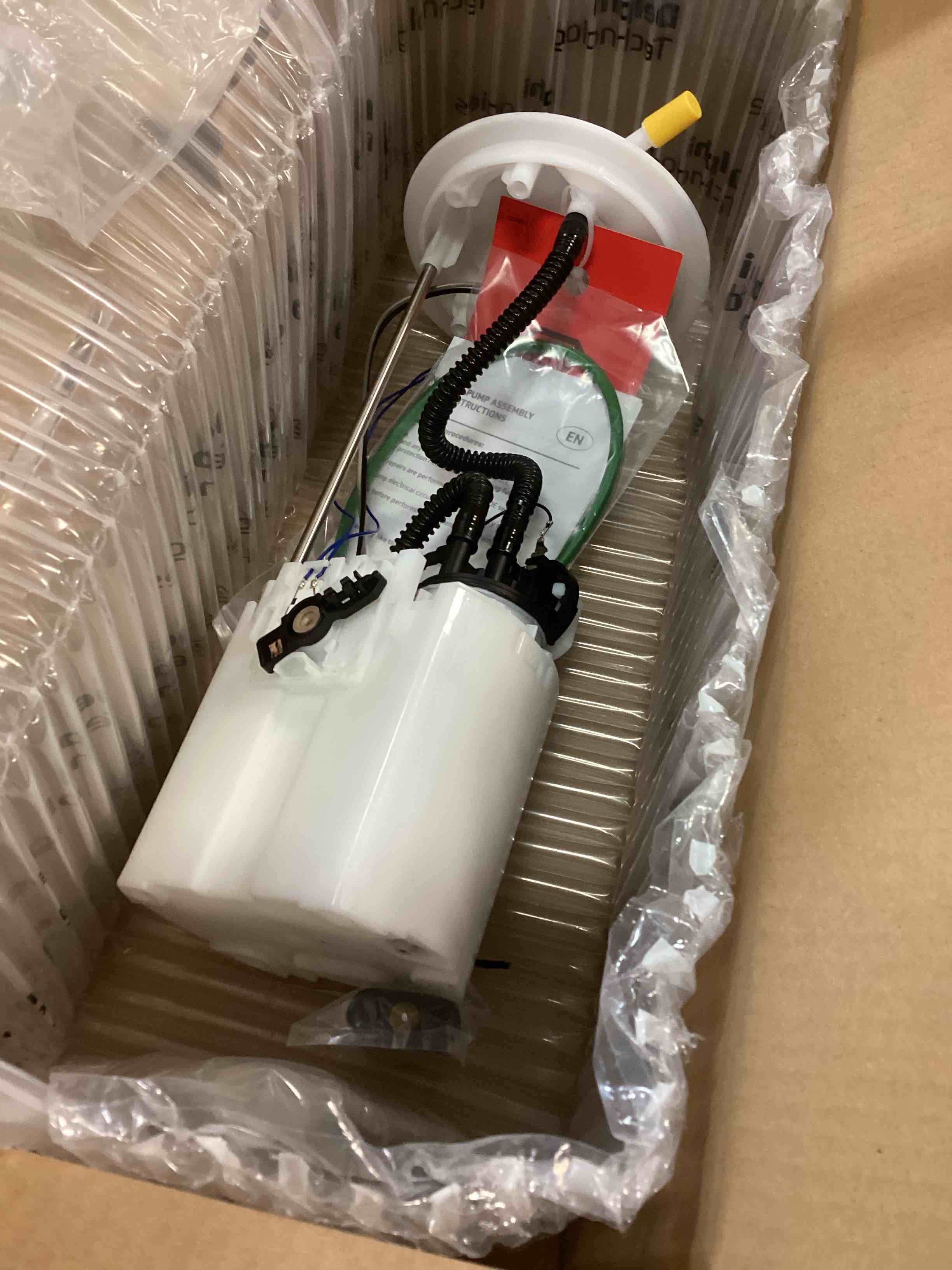 https://s3.amazonaws.com/lotting-images-prod/bidfta/BLU5732571_1713975501651.jpeg