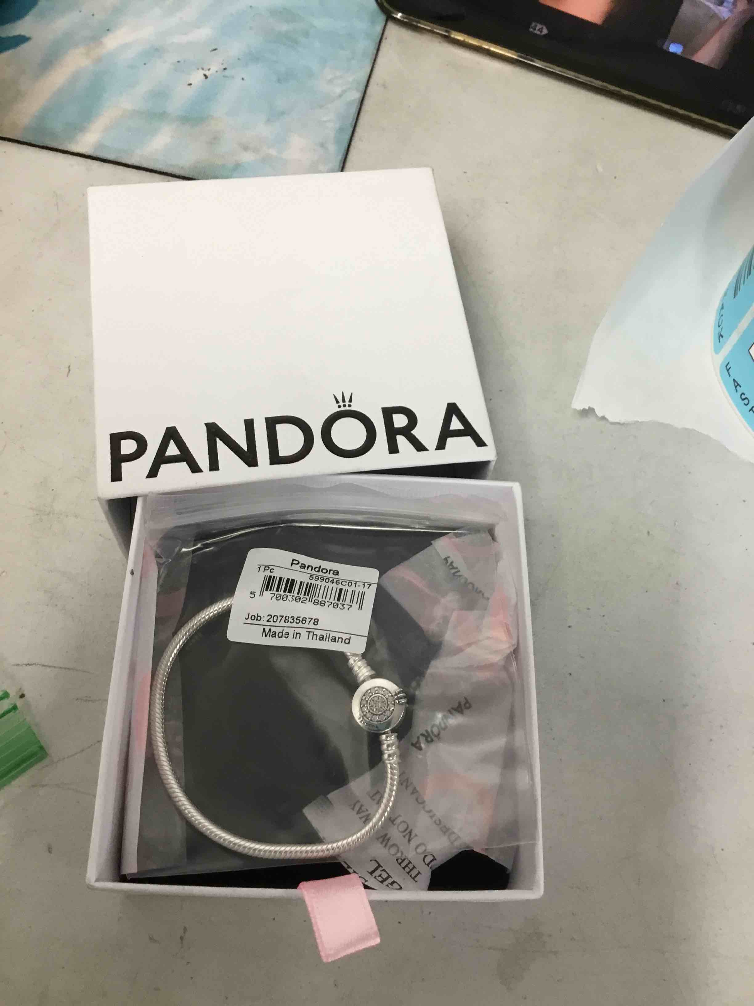 https://s3.amazonaws.com/lotting-images-prod/bidfta/BLU5733229_1721245074093.jpeg