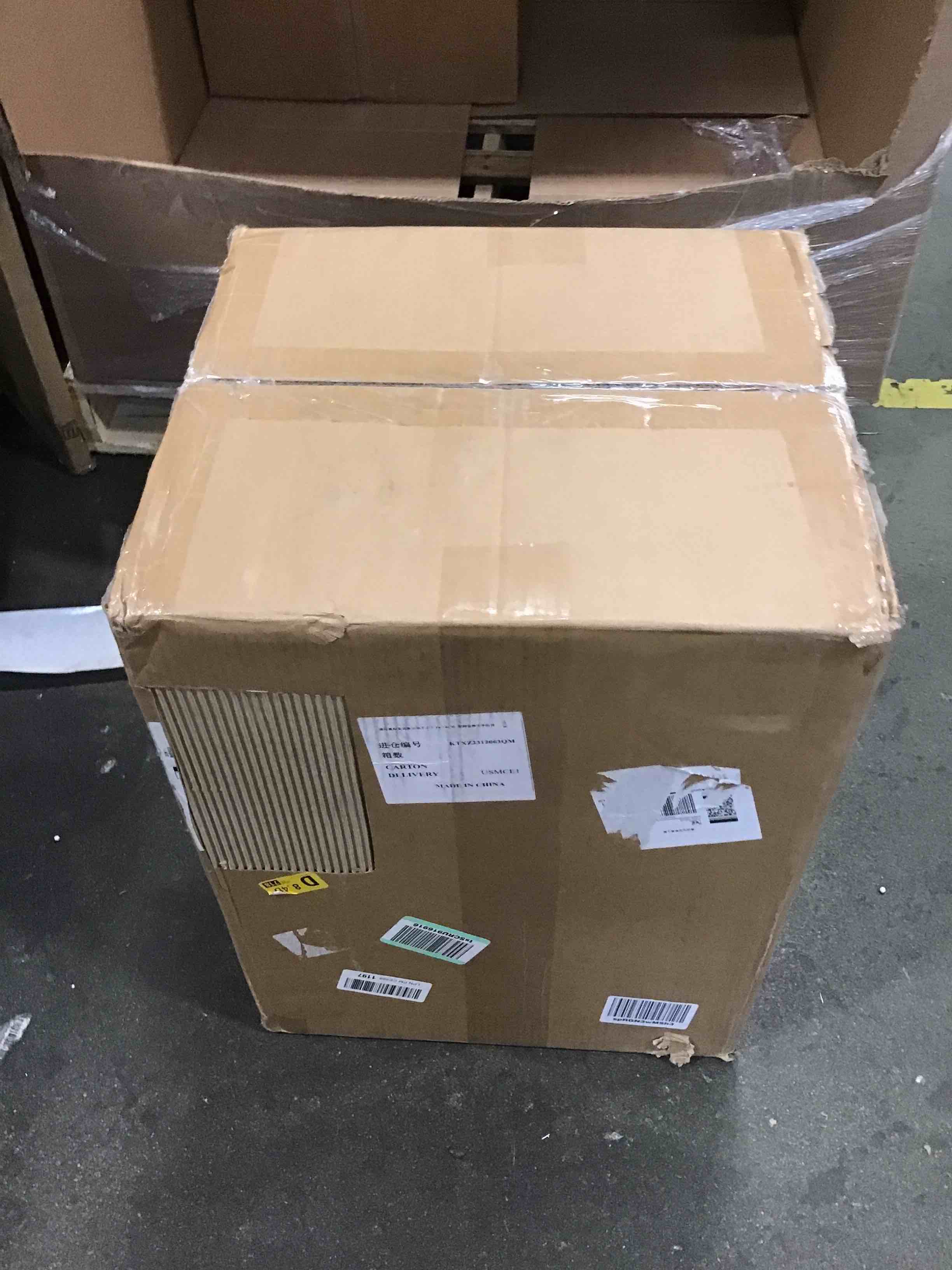 https://s3.amazonaws.com/lotting-images-prod/bidfta/BLU5733650_1713274121658.jpeg