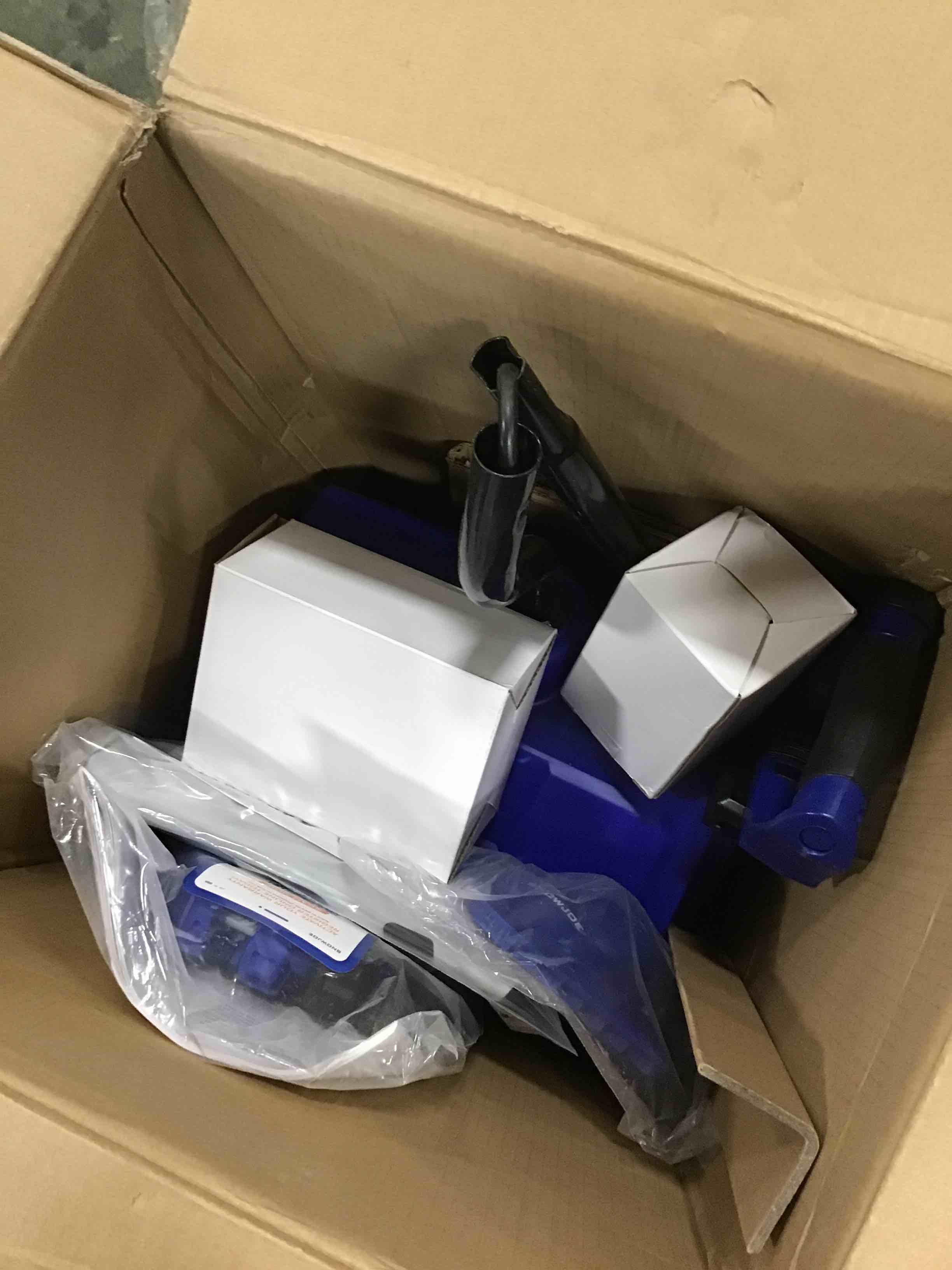https://s3.amazonaws.com/lotting-images-prod/bidfta/BLU5734301_1713382657952.jpeg