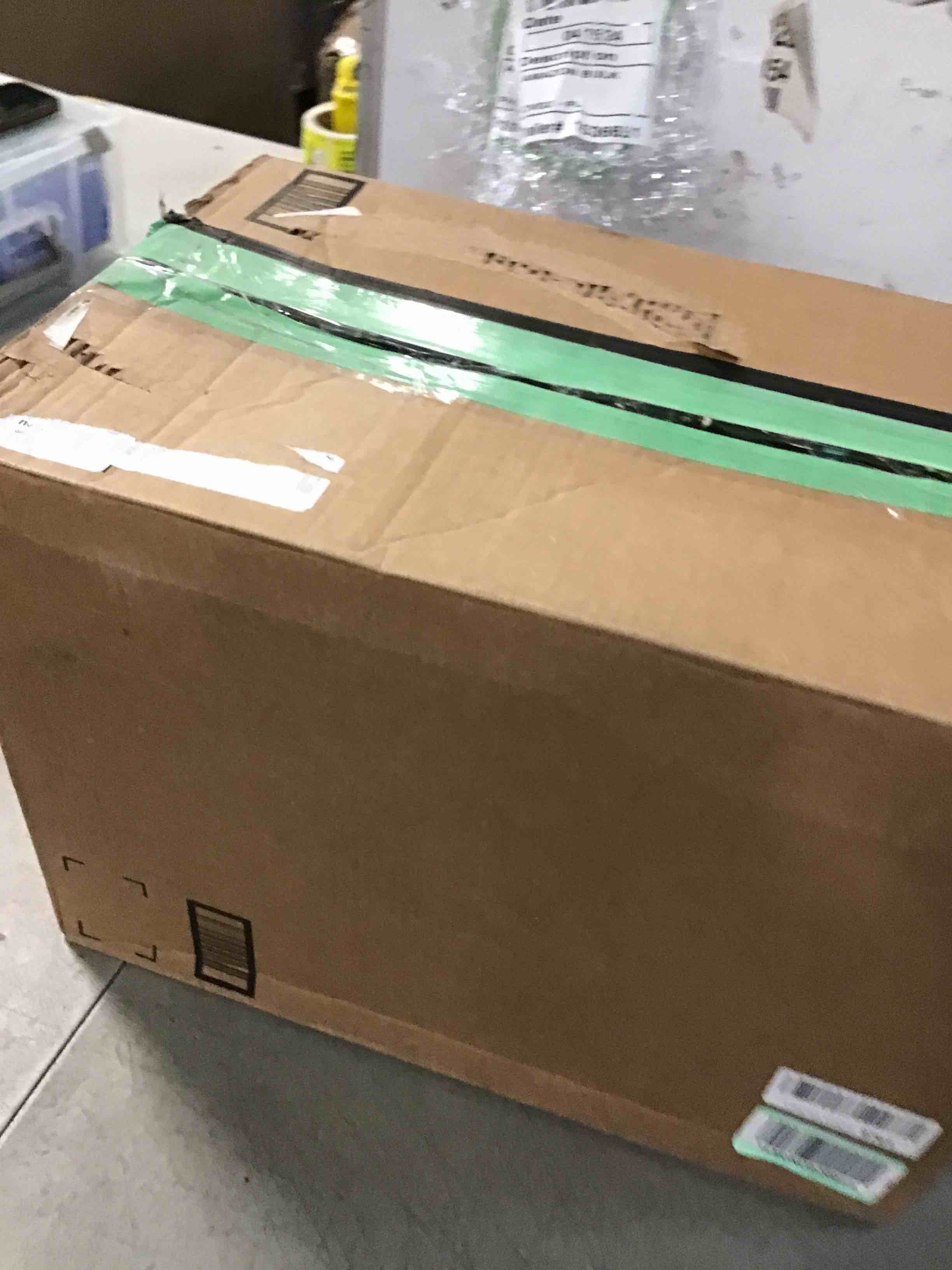 https://s3.amazonaws.com/lotting-images-prod/bidfta/BLU5734731_1713539769880.jpeg