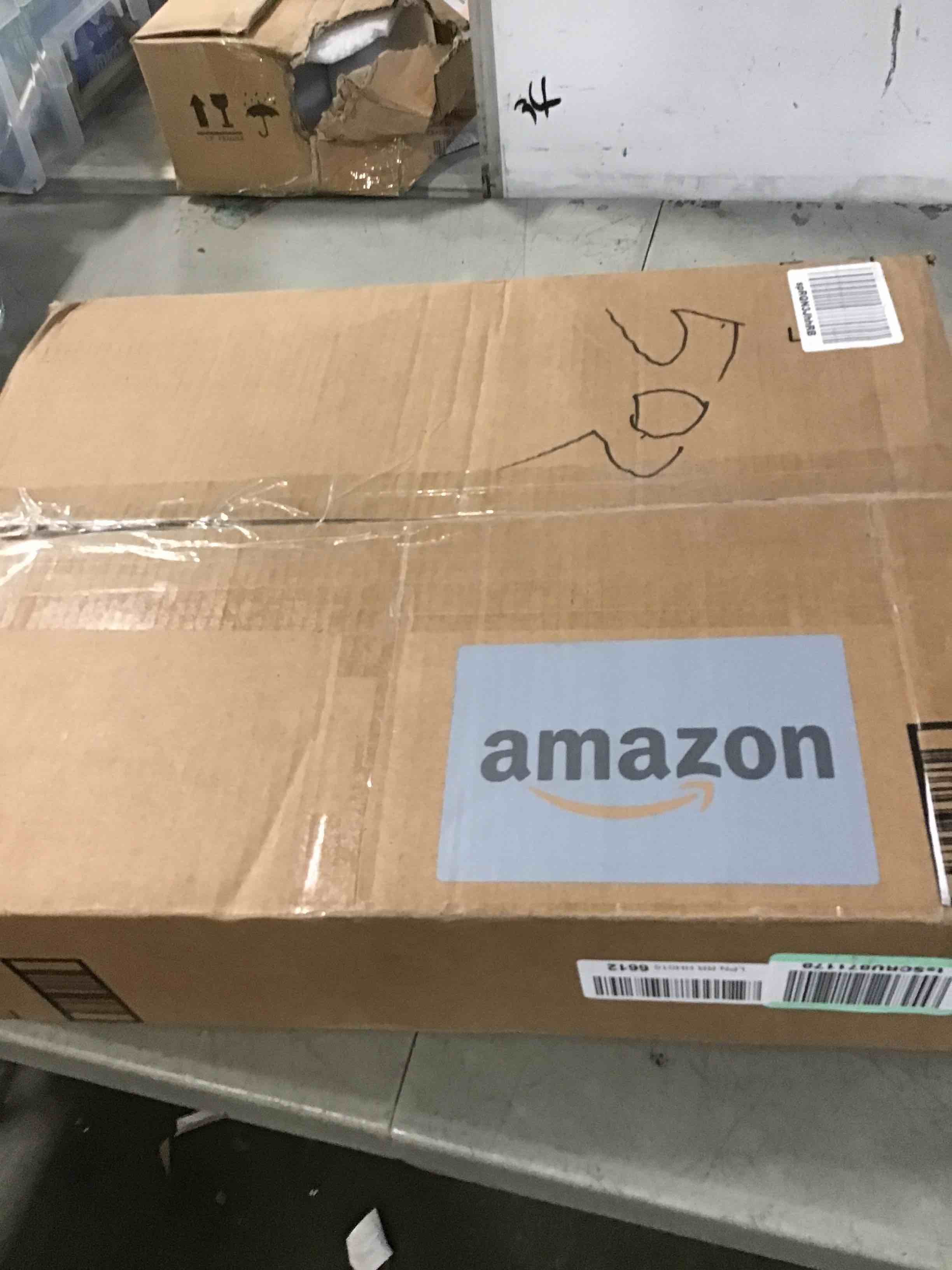 https://s3.amazonaws.com/lotting-images-prod/bidfta/BLU5734850_1713557633692.jpeg