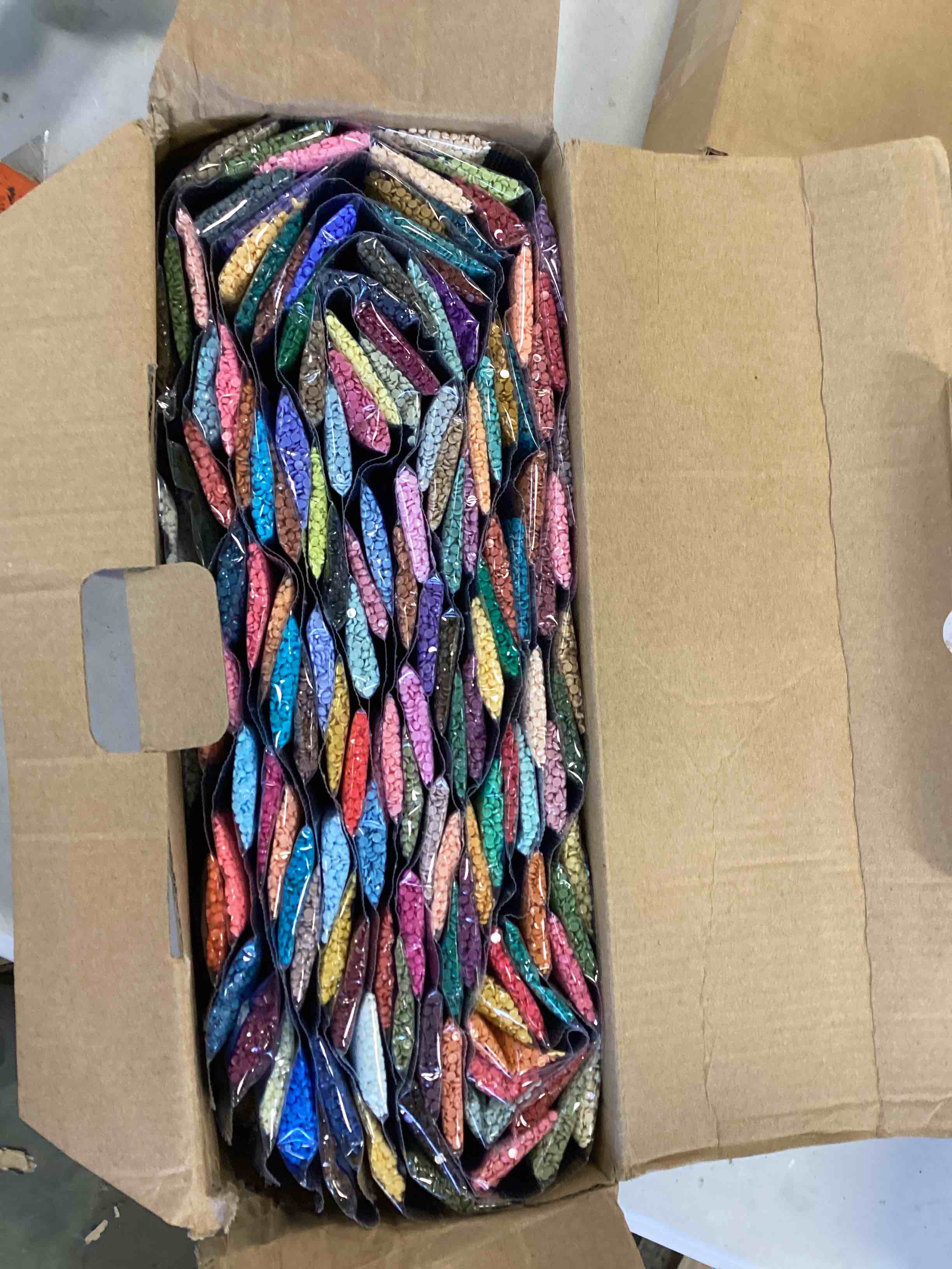 https://s3.amazonaws.com/lotting-images-prod/bidfta/BLU5735210_1713202988736.jpeg