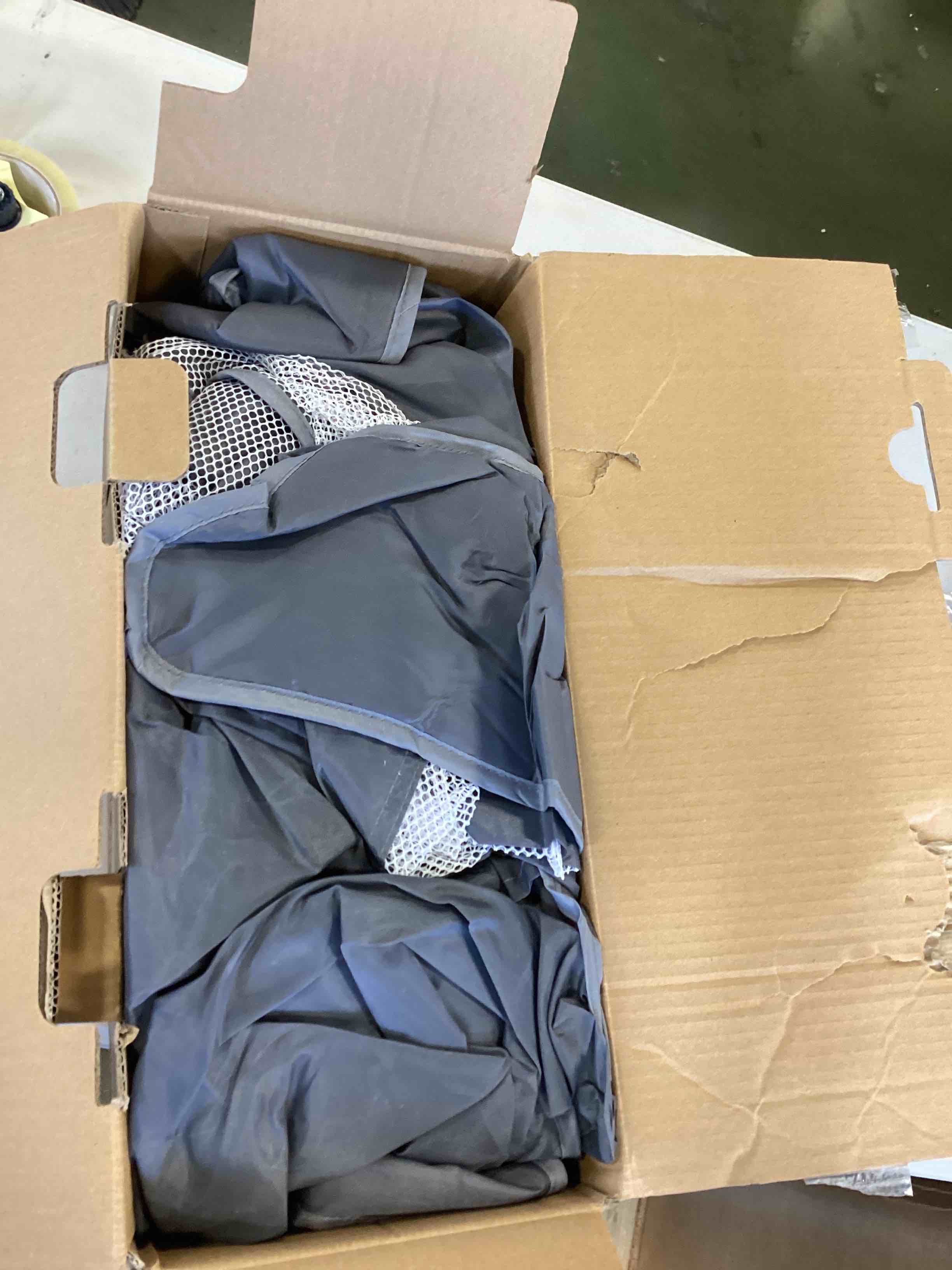 https://s3.amazonaws.com/lotting-images-prod/bidfta/BLU5735216_1713203638049.jpeg