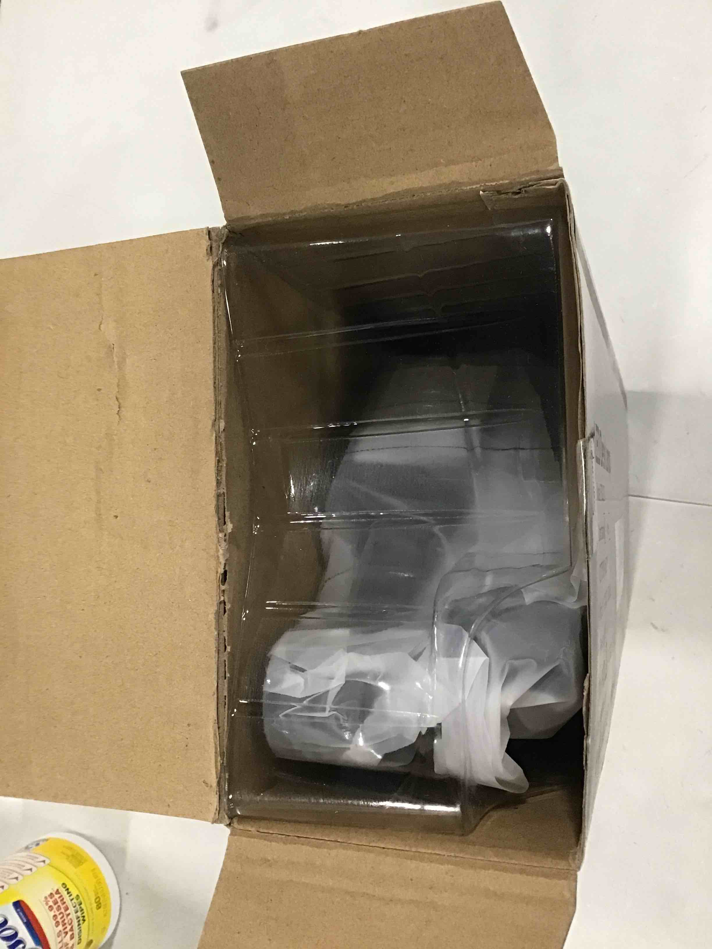 https://s3.amazonaws.com/lotting-images-prod/bidfta/BLU5735484_1713356848843.jpeg