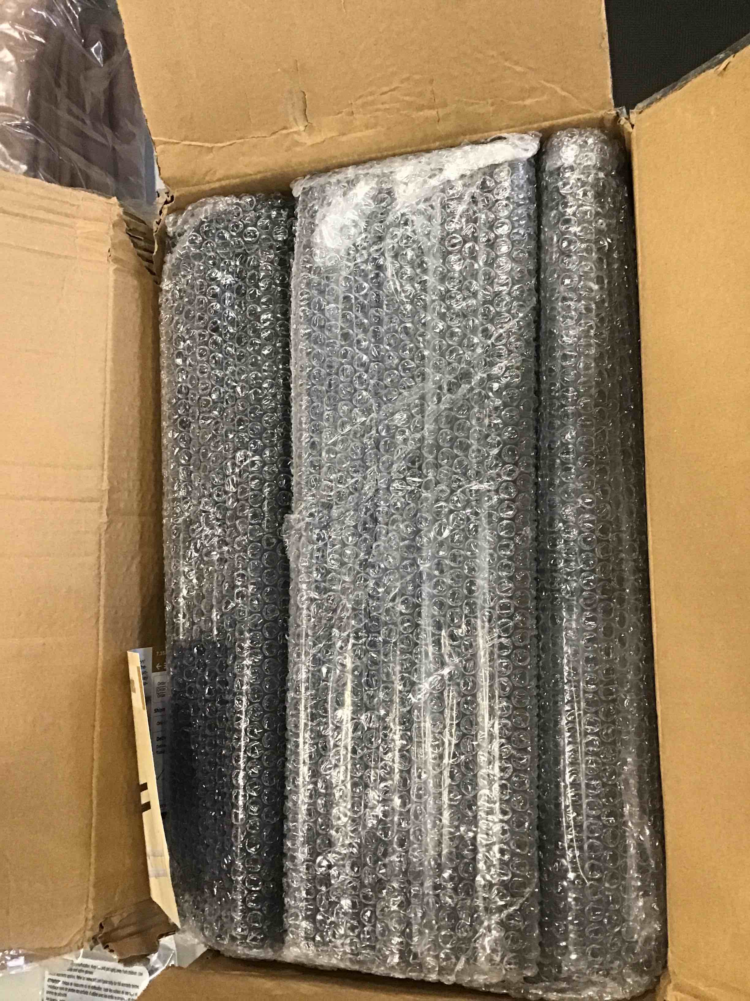 https://s3.amazonaws.com/lotting-images-prod/bidfta/BLU5735512_1713359611317.jpeg